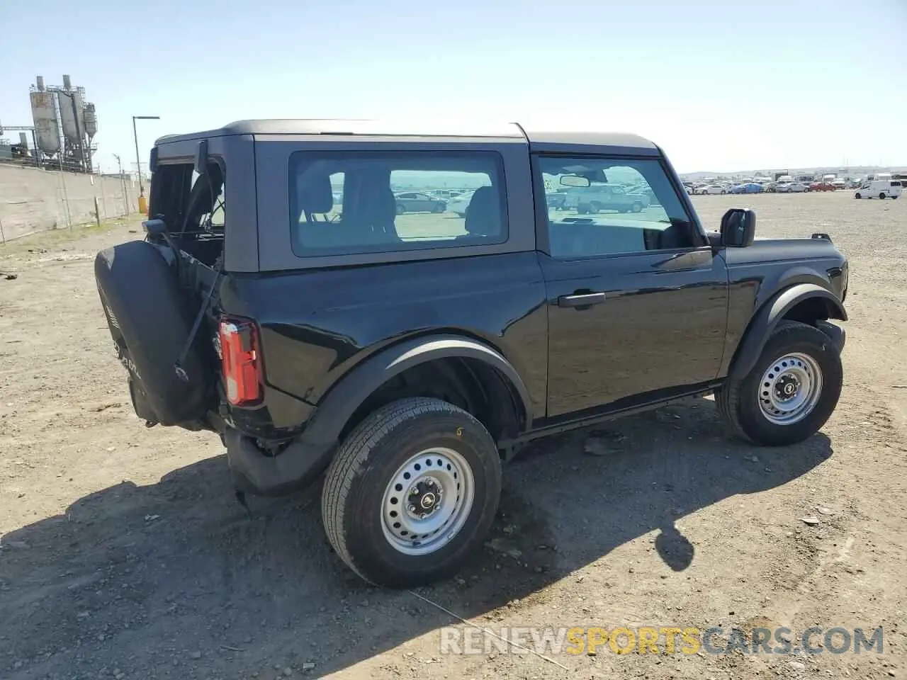 3 Photograph of a damaged car 1FMDE5AP5NLB09955 FORD BRONCO 2022