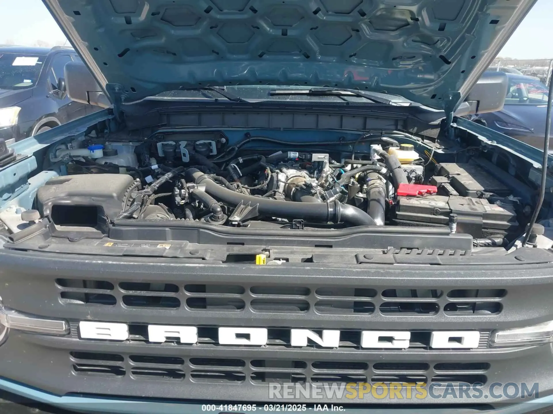 10 Photograph of a damaged car 1FMDE5AP8NLB71317 FORD BRONCO 2022