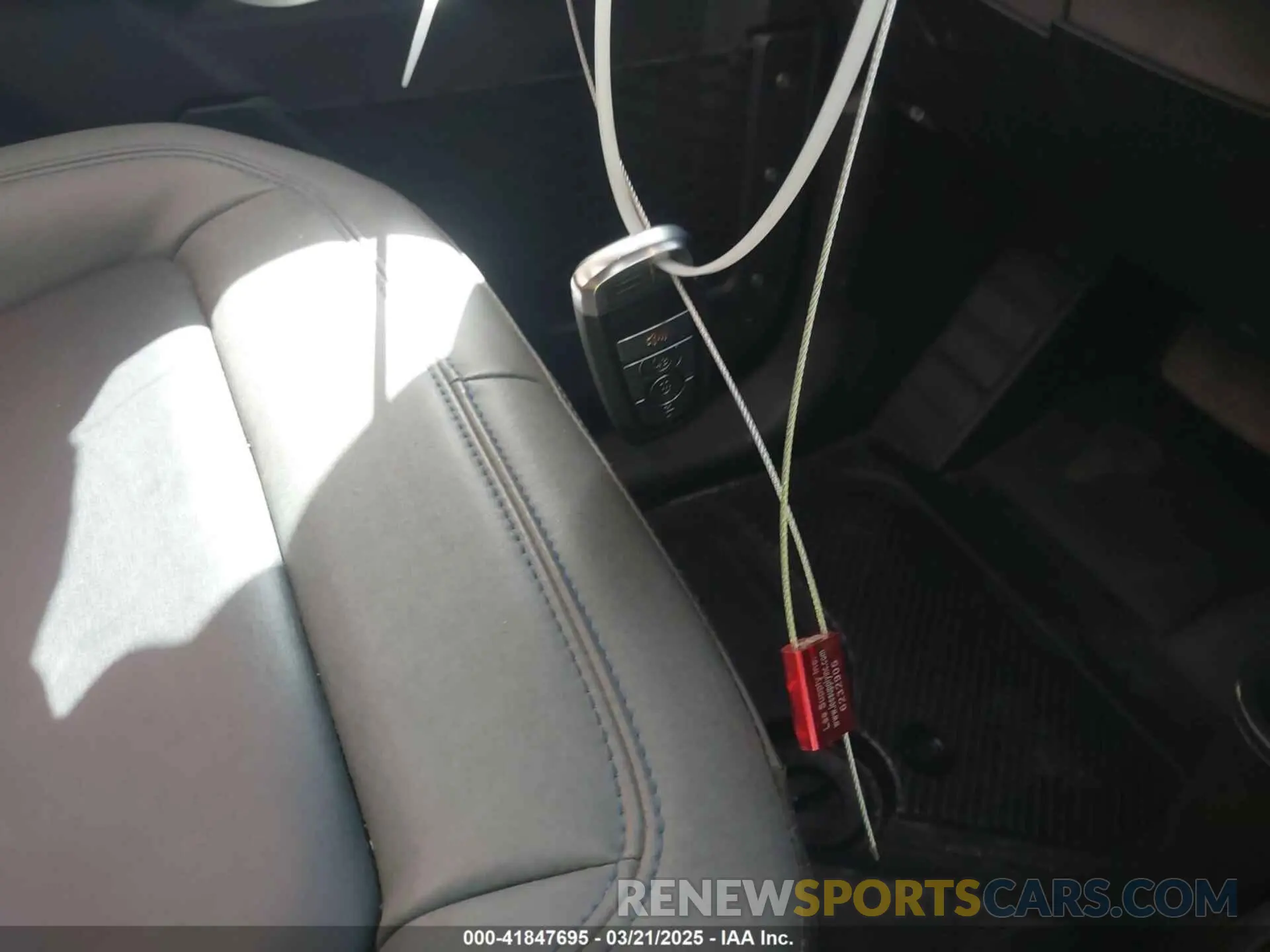 11 Photograph of a damaged car 1FMDE5AP8NLB71317 FORD BRONCO 2022