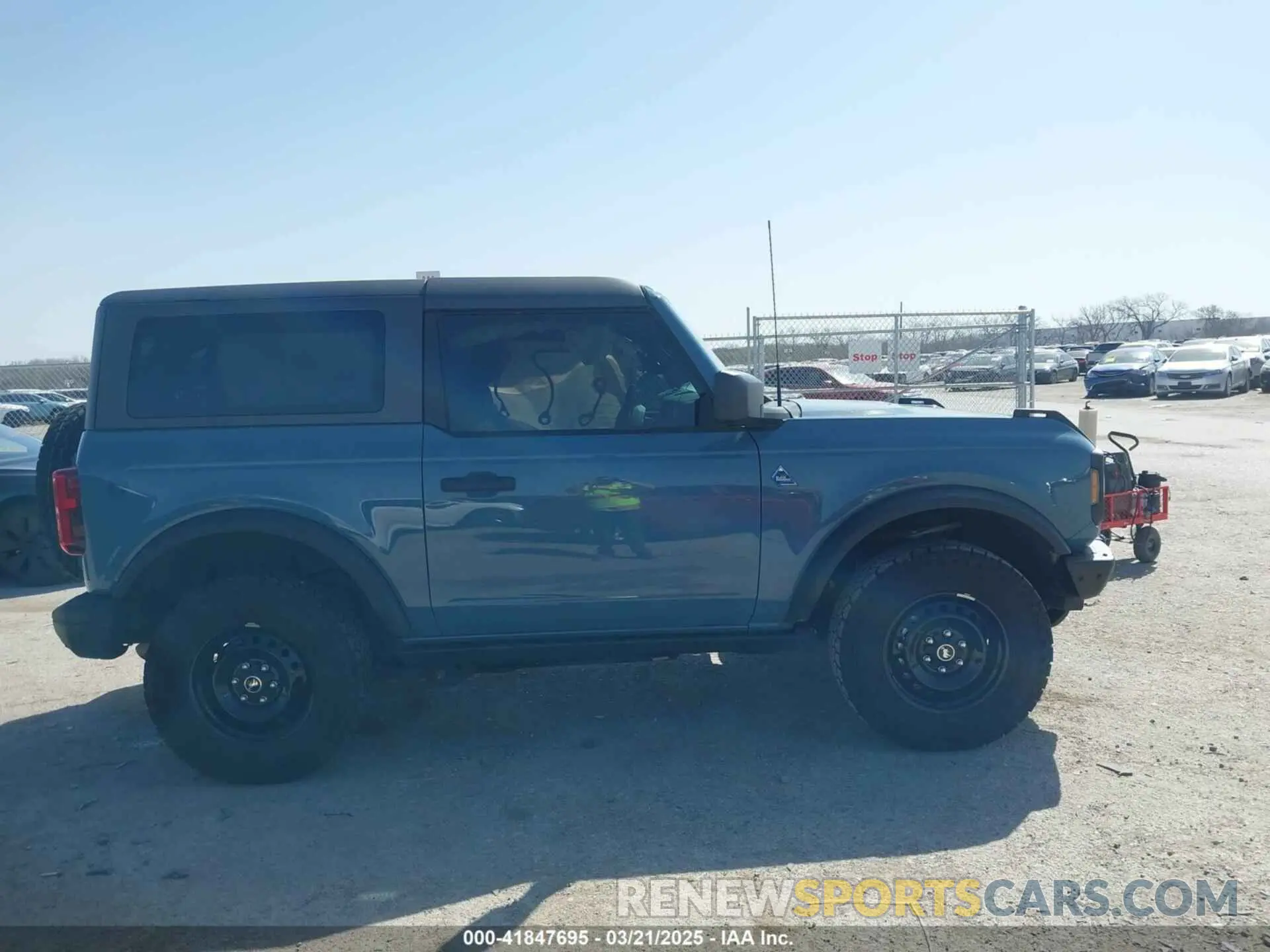 13 Photograph of a damaged car 1FMDE5AP8NLB71317 FORD BRONCO 2022