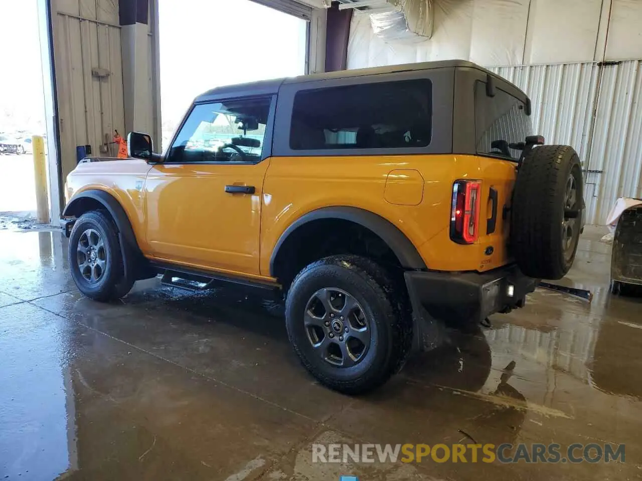 2 Photograph of a damaged car 1FMDE5AP9NLB78227 FORD BRONCO 2022