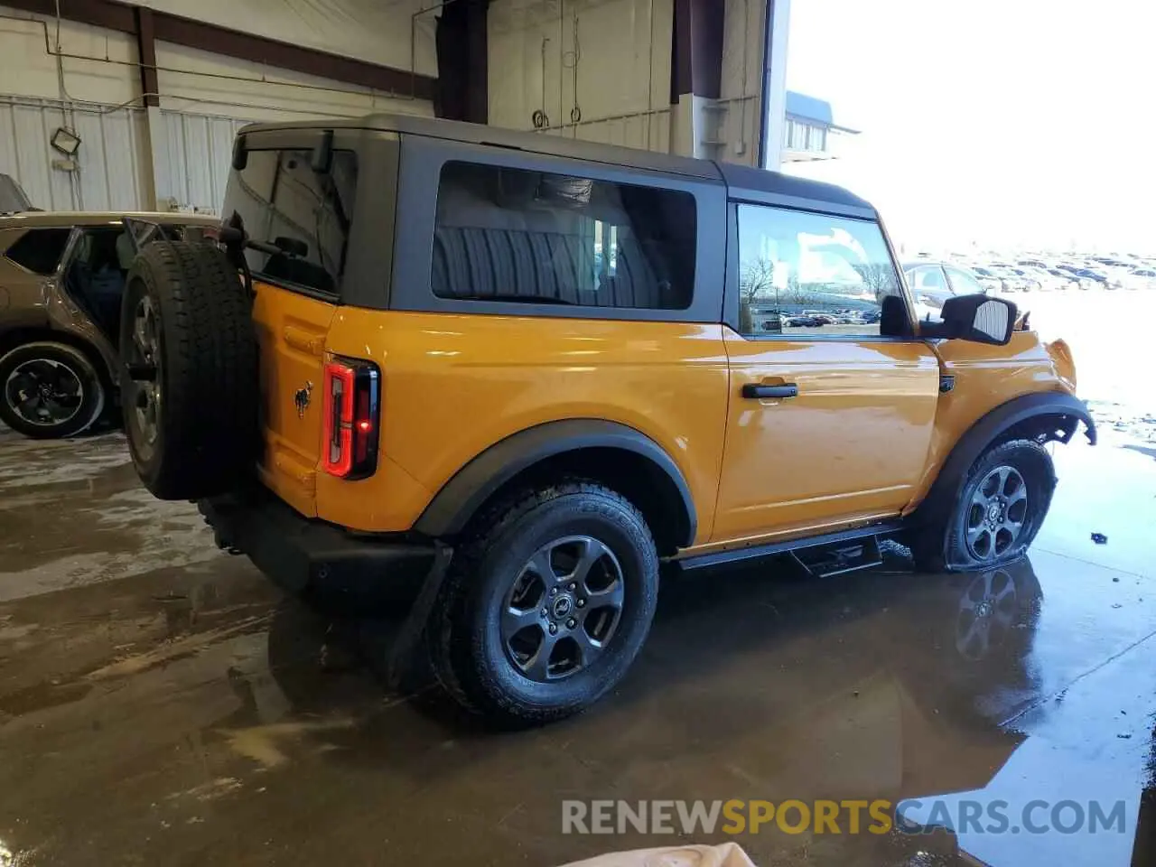 3 Photograph of a damaged car 1FMDE5AP9NLB78227 FORD BRONCO 2022