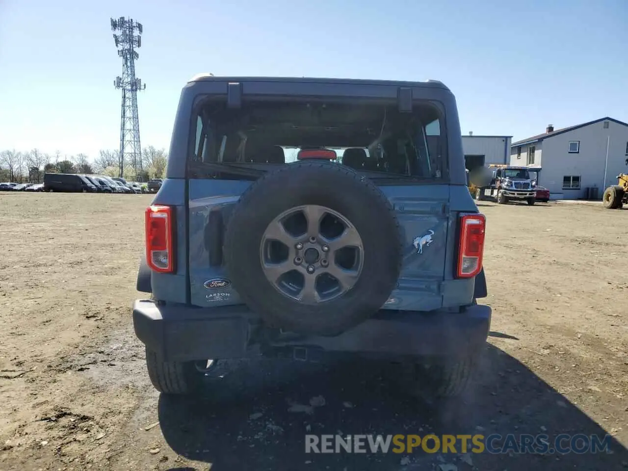 6 Photograph of a damaged car 1FMDE5BH0NLB19901 FORD BRONCO 2022