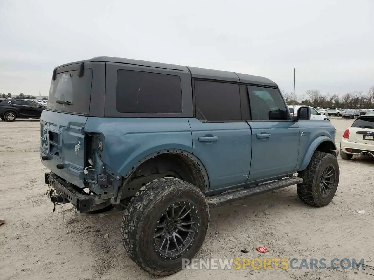 3 Photograph of a damaged car 1FMDE5BH1NLB59971 FORD BRONCO 2022