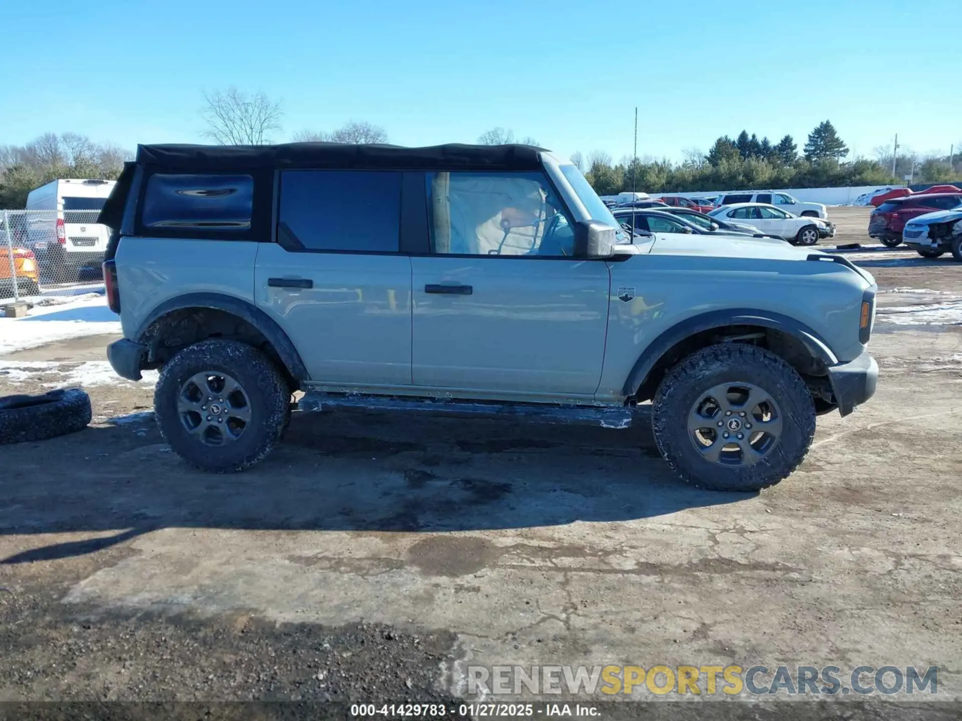 14 Photograph of a damaged car 1FMDE5BH2NLB16269 FORD BRONCO 2022