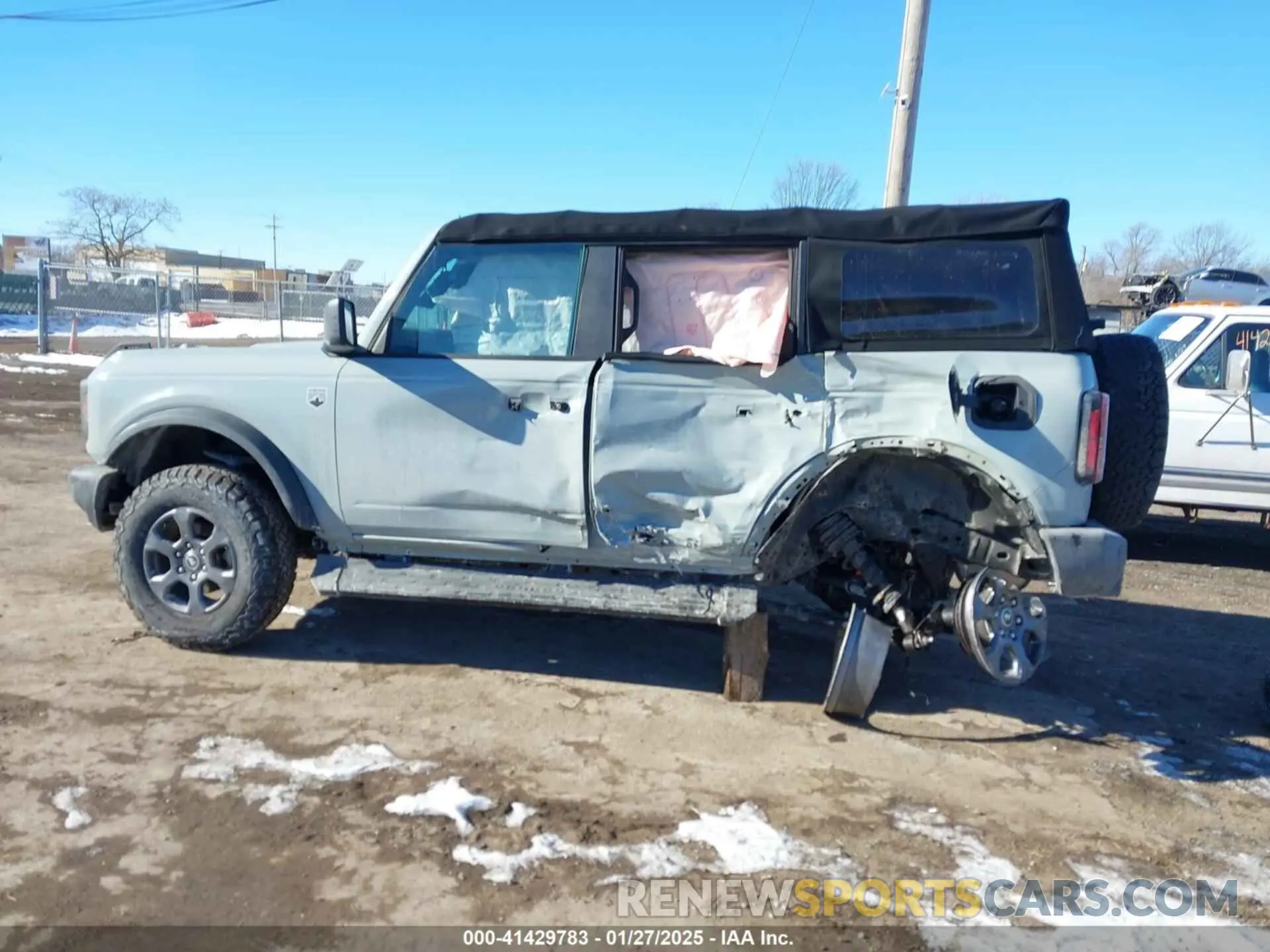 15 Photograph of a damaged car 1FMDE5BH2NLB16269 FORD BRONCO 2022