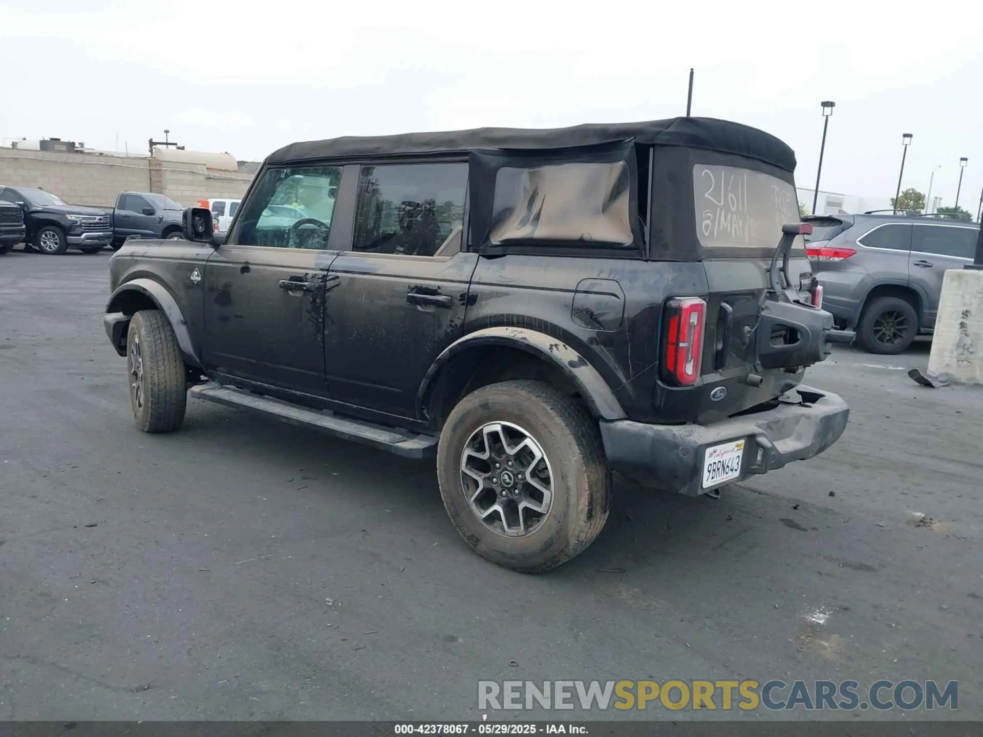 3 Photograph of a damaged car 1FMDE5BH2NLB22556 FORD BRONCO 2022
