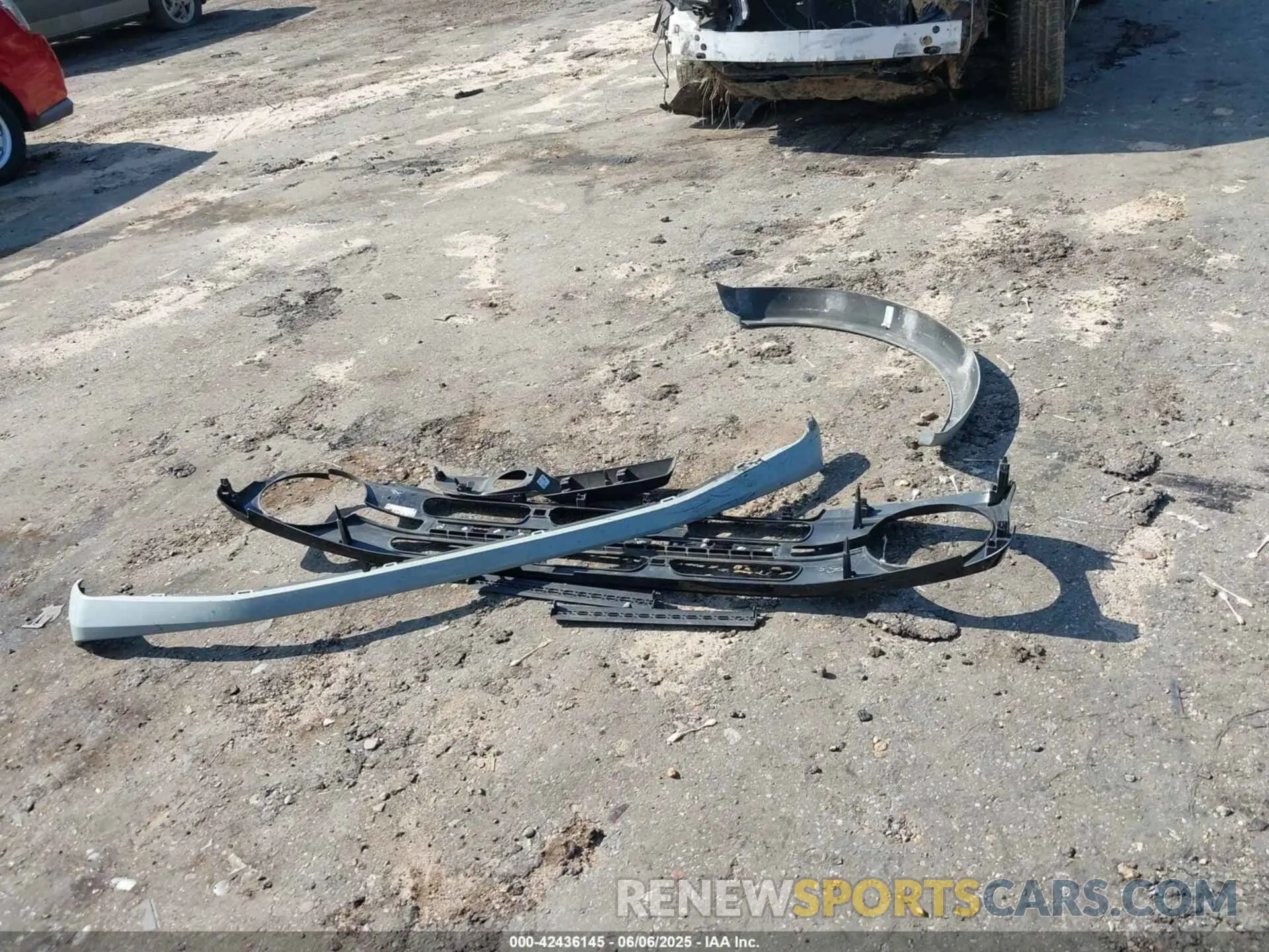 12 Photograph of a damaged car 1FMDE5BH2NLB27076 FORD BRONCO 2022