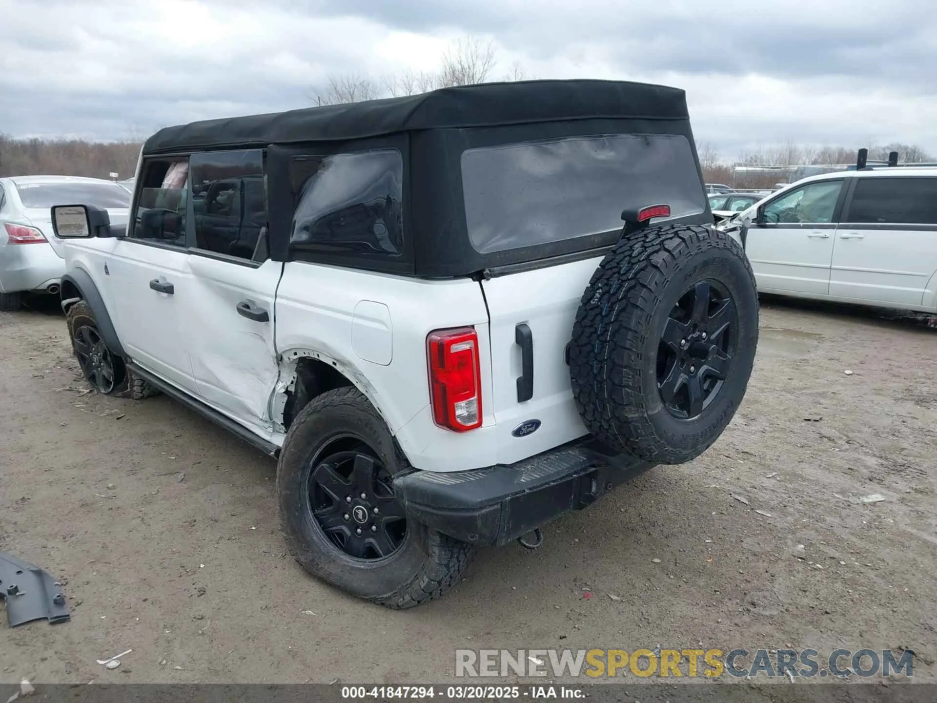 3 Photograph of a damaged car 1FMDE5BH2NLB90209 FORD BRONCO 2022