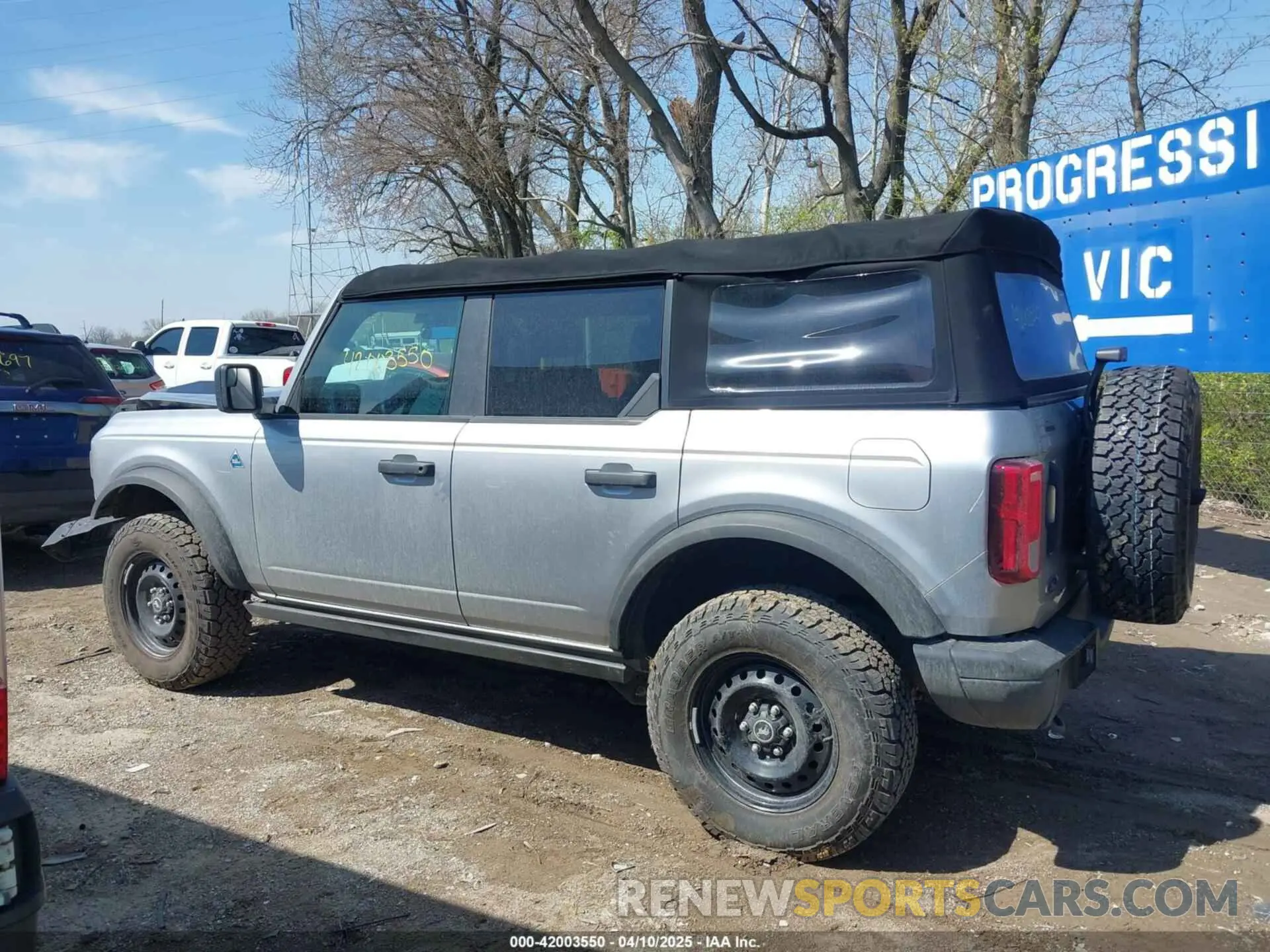 15 Photograph of a damaged car 1FMDE5BH3NLA79314 FORD BRONCO 2022