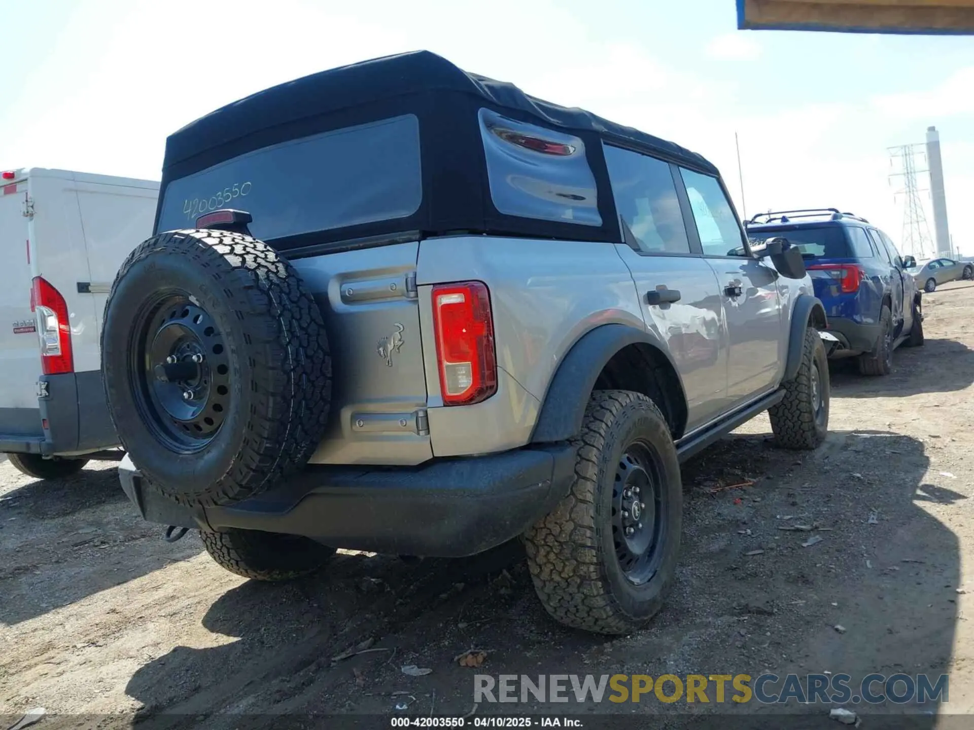 4 Photograph of a damaged car 1FMDE5BH3NLA79314 FORD BRONCO 2022