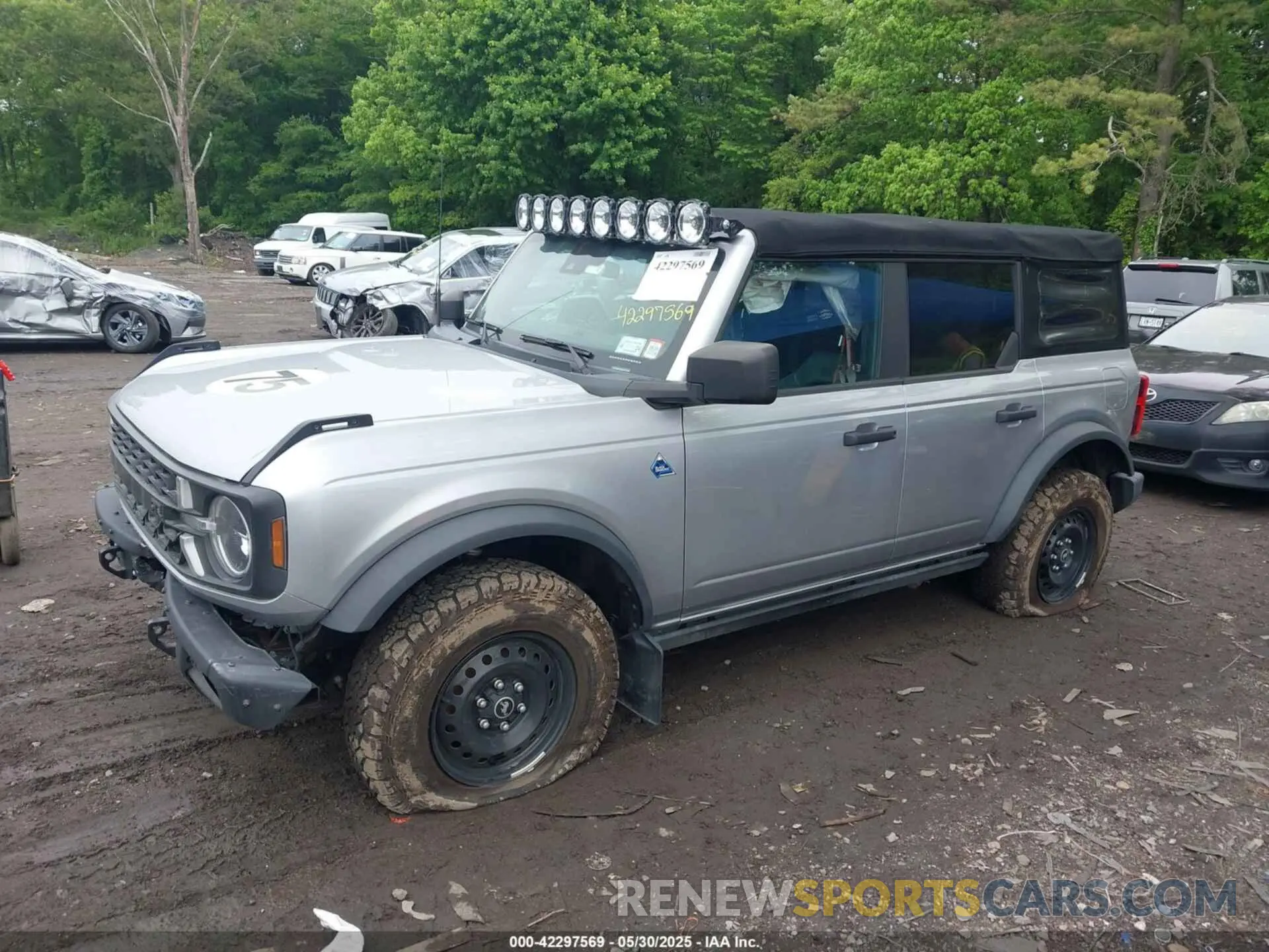 14 Photograph of a damaged car 1FMDE5BH4NLA78737 FORD BRONCO 2022