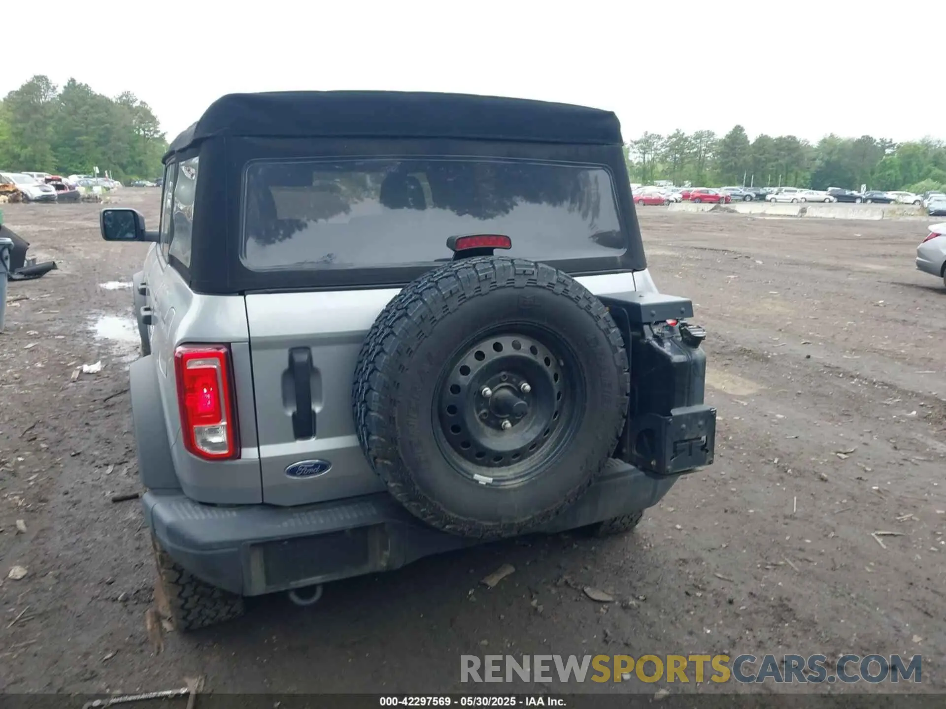 16 Photograph of a damaged car 1FMDE5BH4NLA78737 FORD BRONCO 2022