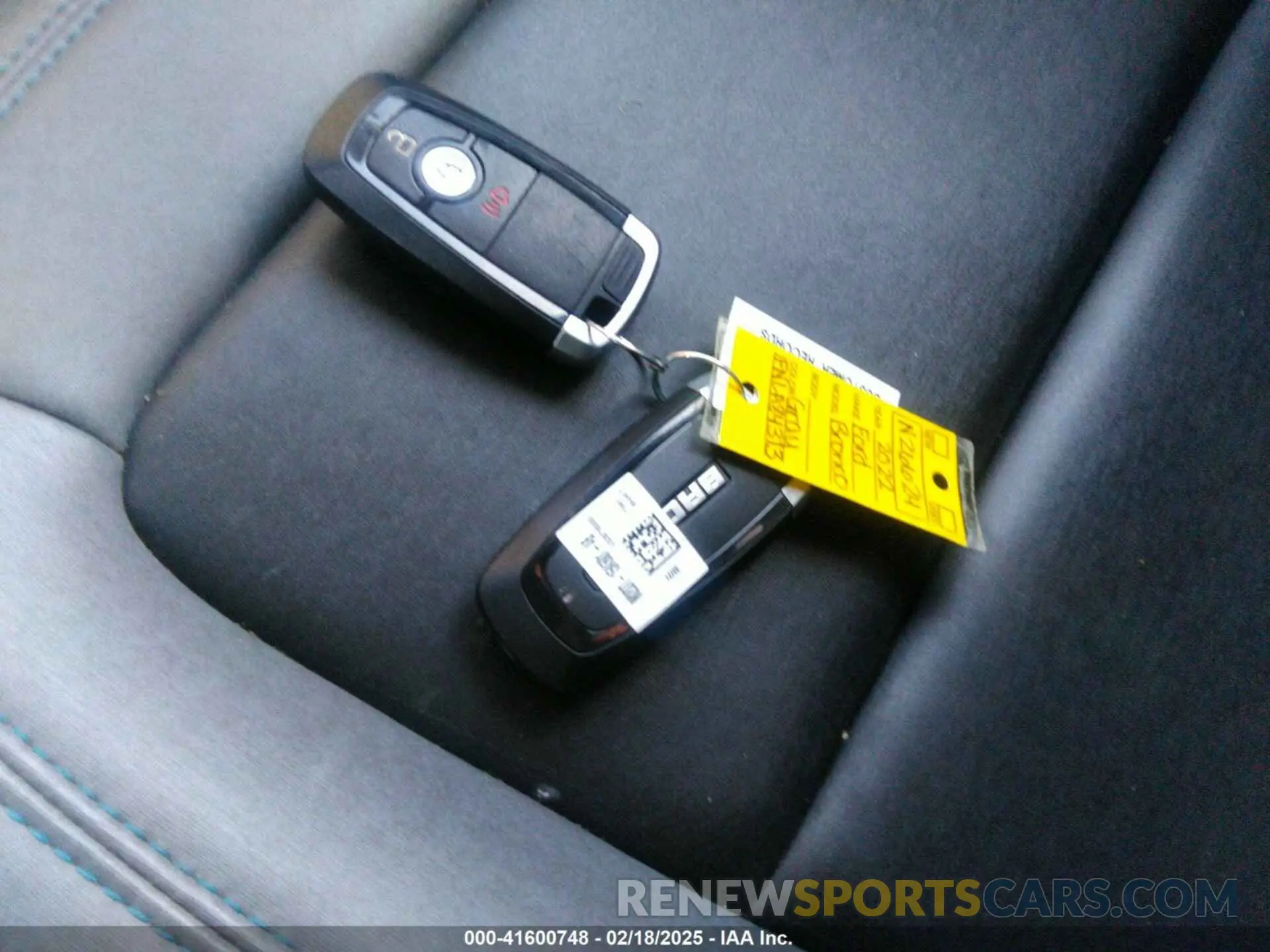 11 Photograph of a damaged car 1FMDE5BH4NLA84313 FORD BRONCO 2022