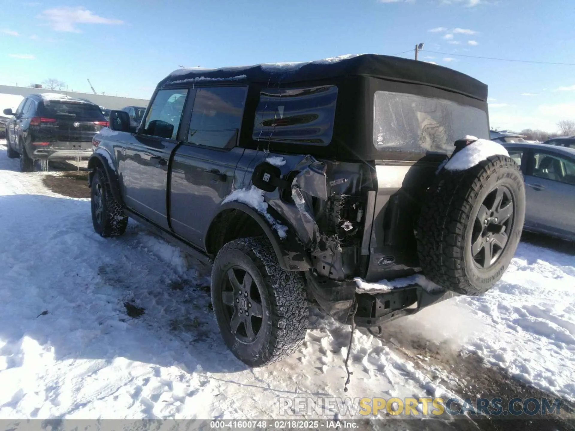 3 Photograph of a damaged car 1FMDE5BH4NLA84313 FORD BRONCO 2022