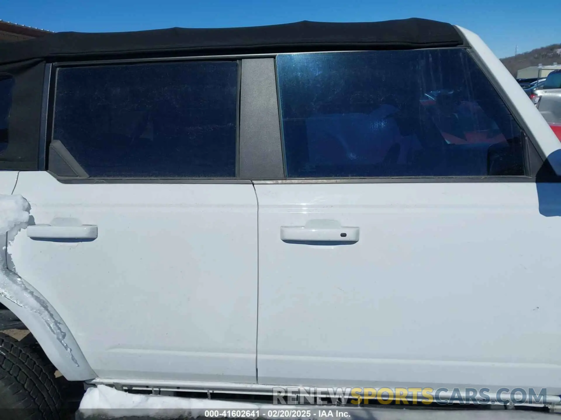 13 Photograph of a damaged car 1FMDE5BH4NLA99085 FORD BRONCO 2022