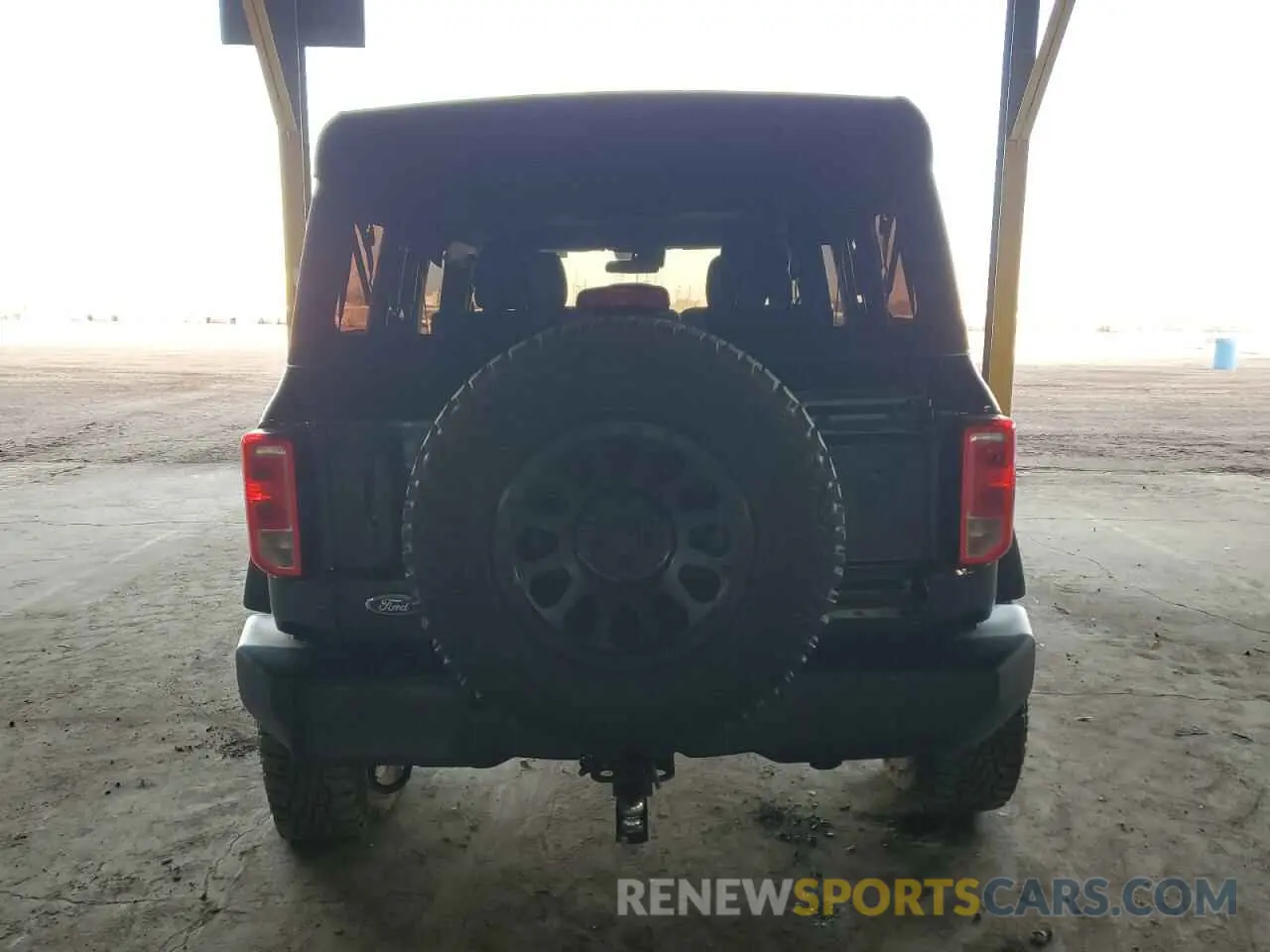 6 Photograph of a damaged car 1FMDE5BH4NLB88798 FORD BRONCO 2022