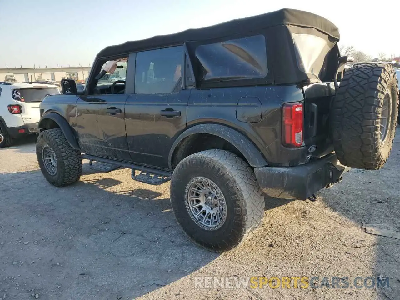 2 Photograph of a damaged car 1FMDE5BH5NLA74082 FORD BRONCO 2022