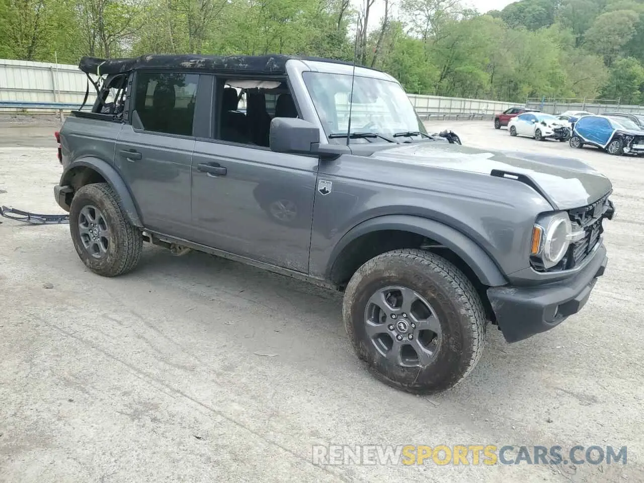 4 Photograph of a damaged car 1FMDE5BH5NLB25483 FORD BRONCO 2022