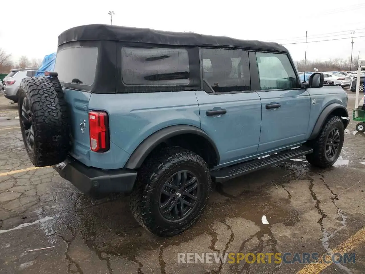 3 Photograph of a damaged car 1FMDE5BH5NLB71122 FORD BRONCO 2022