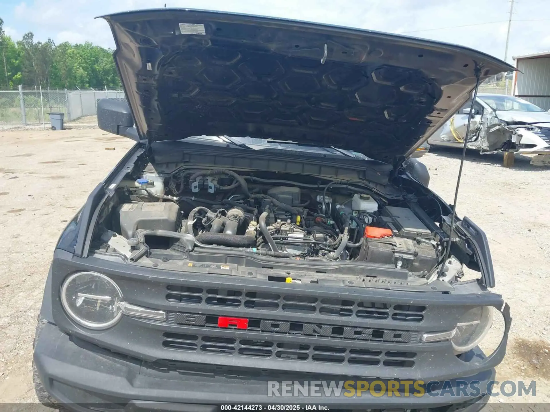 10 Photograph of a damaged car 1FMDE5BH6NLA86581 FORD BRONCO 2022