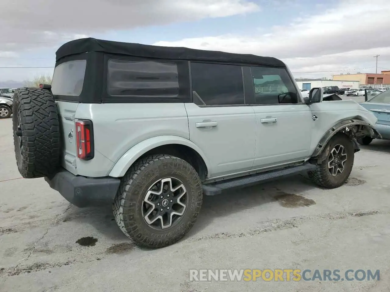 3 Photograph of a damaged car 1FMDE5BH6NLB10927 FORD BRONCO 2022