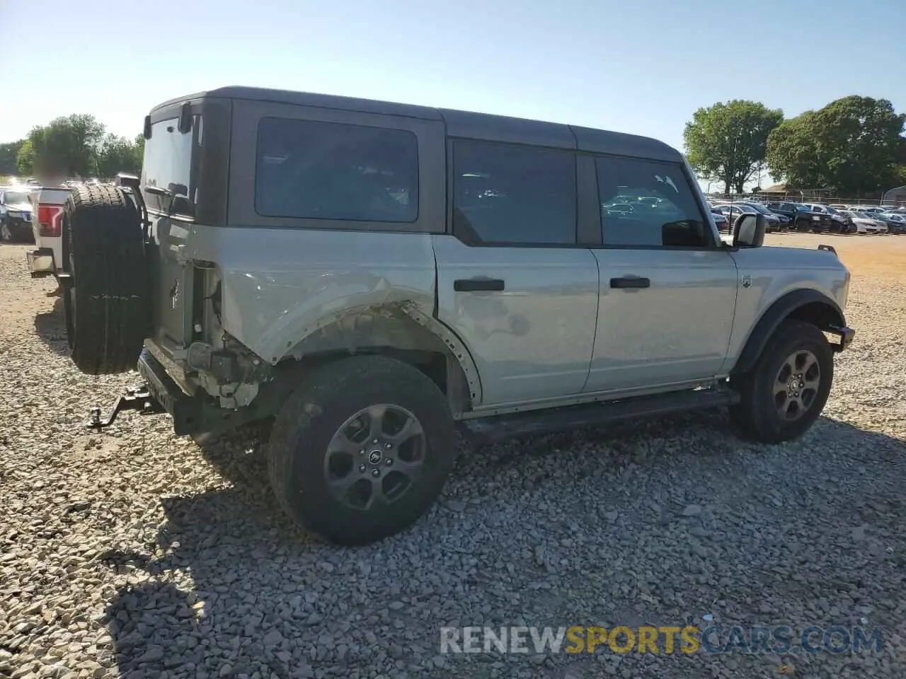 3 Photograph of a damaged car 1FMDE5BH6NLB75289 FORD BRONCO 2022