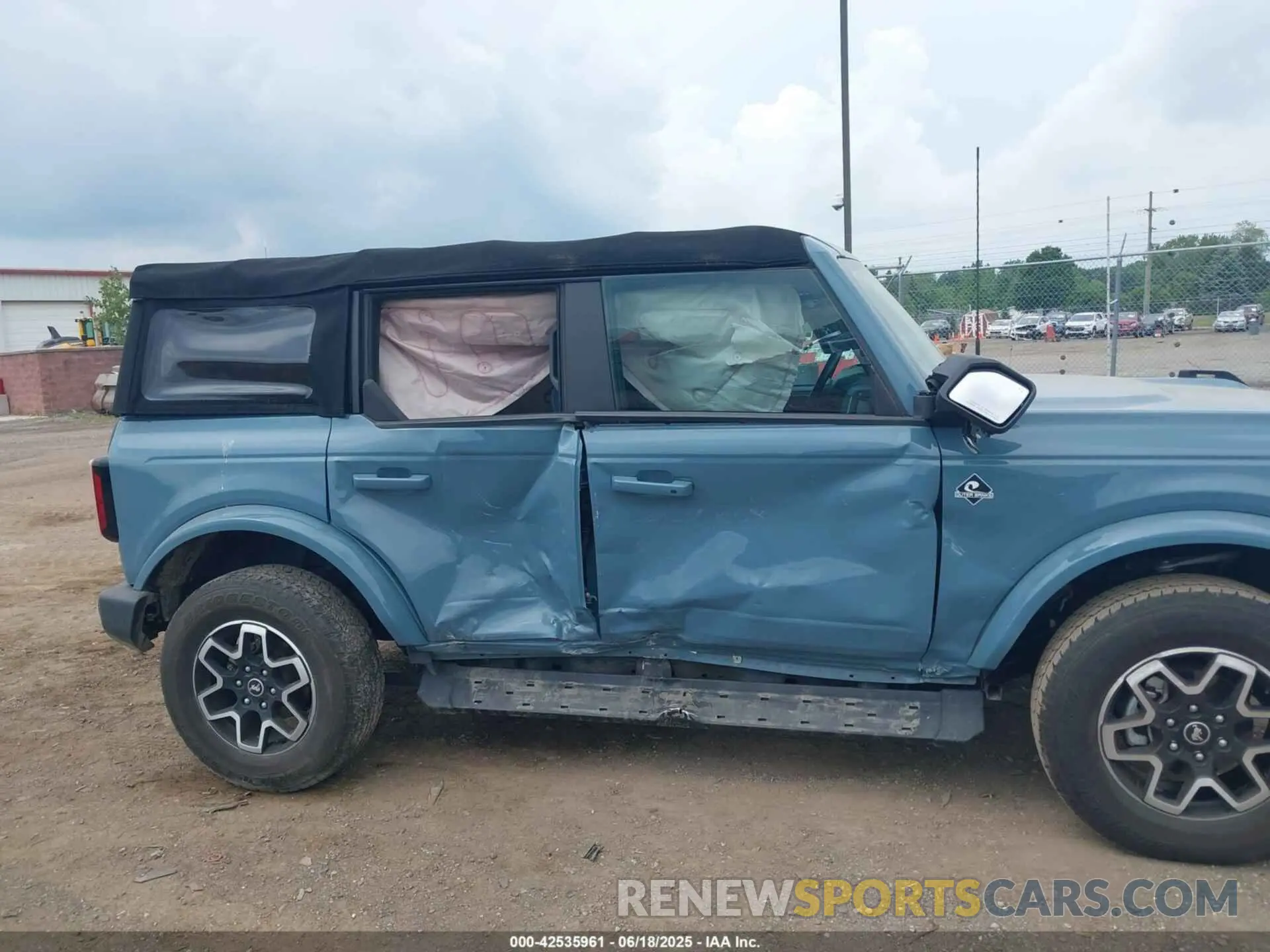 6 Photograph of a damaged car 1FMDE5BH6NLB76667 FORD BRONCO 2022