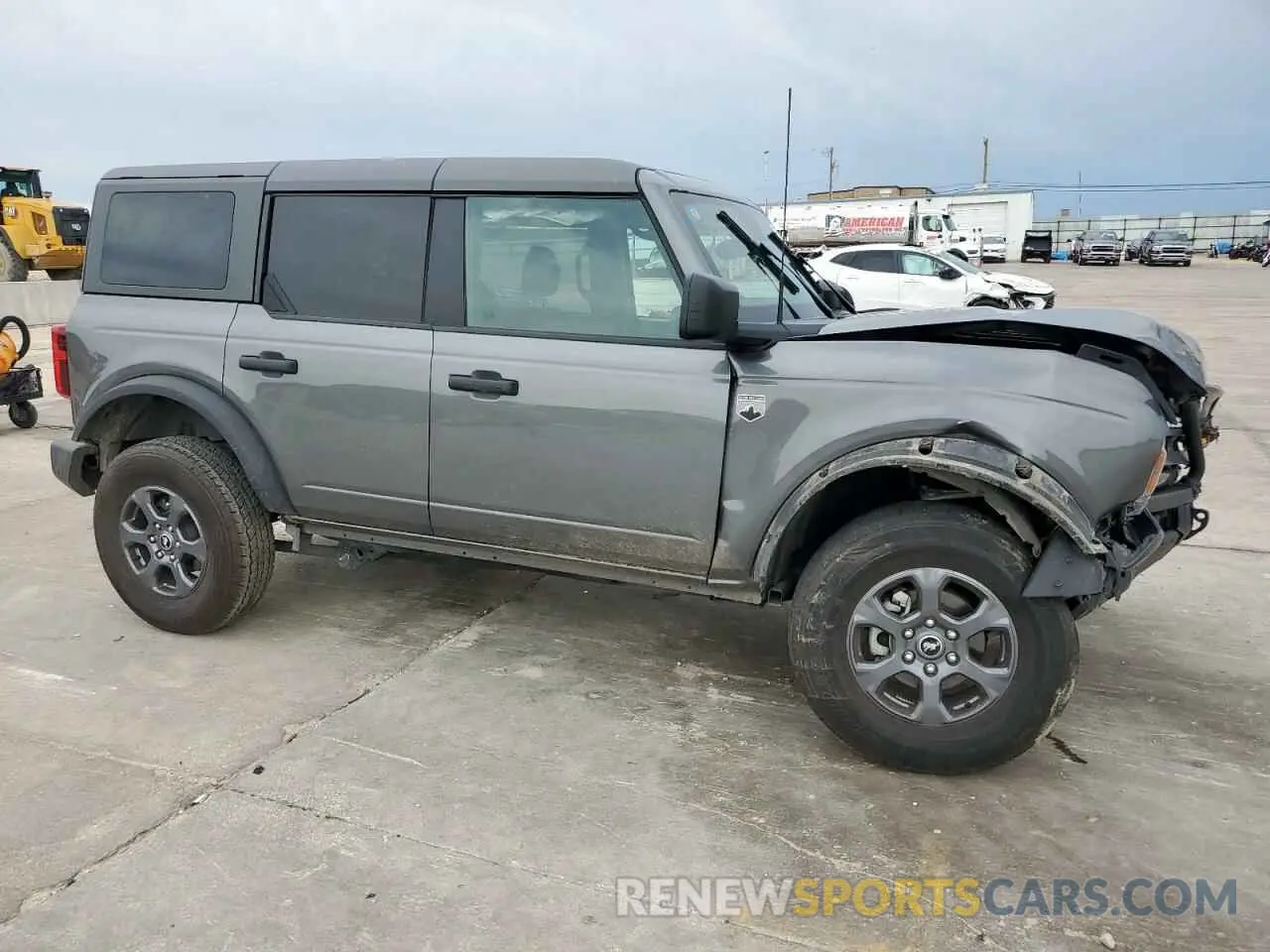 4 Photograph of a damaged car 1FMDE5BH7NLB66388 FORD BRONCO 2022