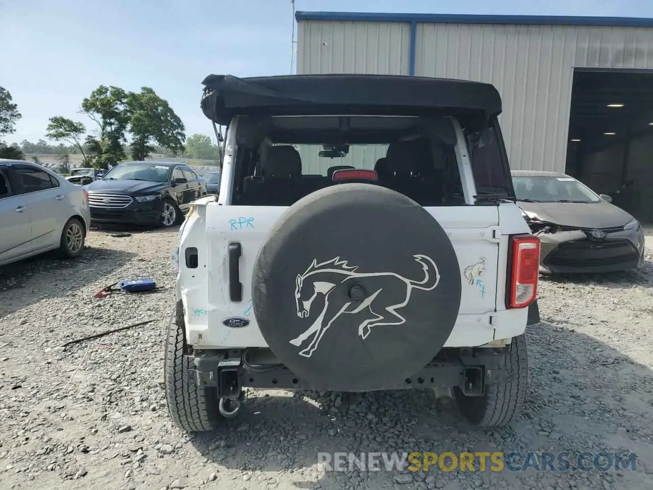 6 Photograph of a damaged car 1FMDE5BH9NLA85327 FORD BRONCO 2022