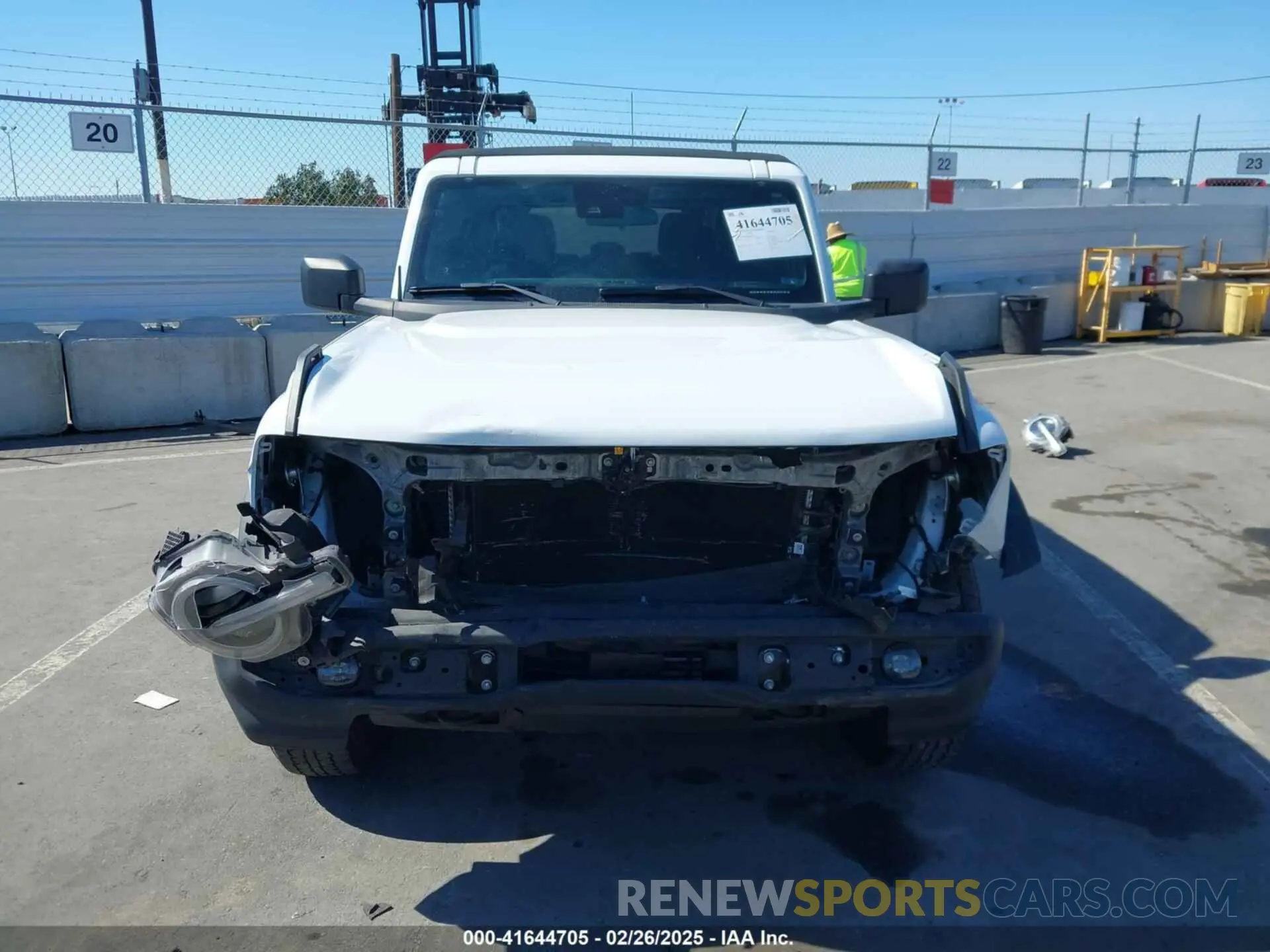 13 Photograph of a damaged car 1FMDE5BH9NLB39810 FORD BRONCO 2022