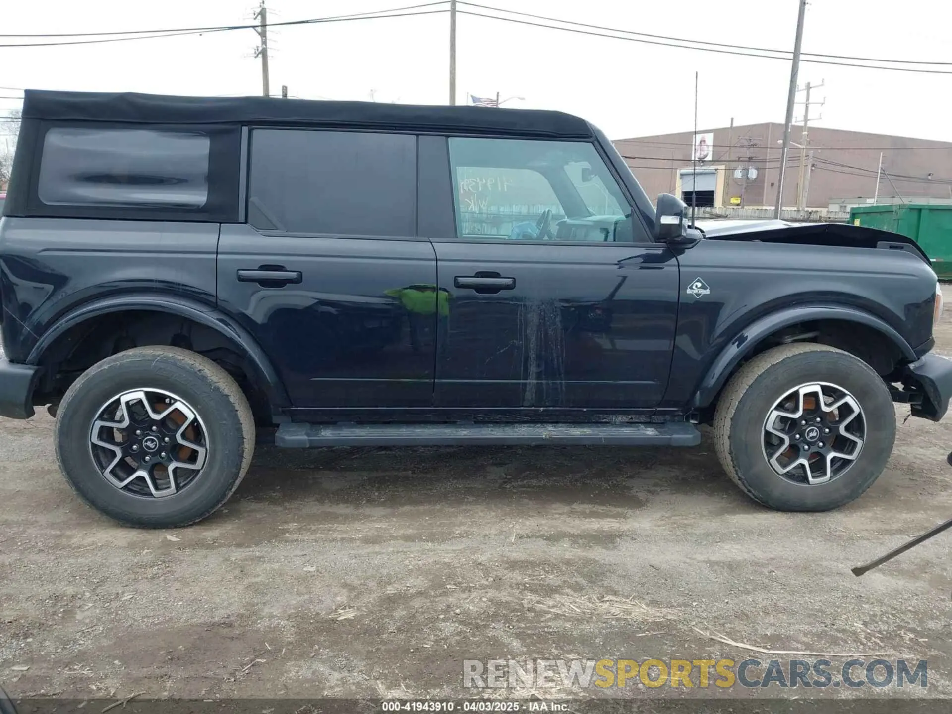 13 Photograph of a damaged car 1FMDE5BH9NLB84598 FORD BRONCO 2022