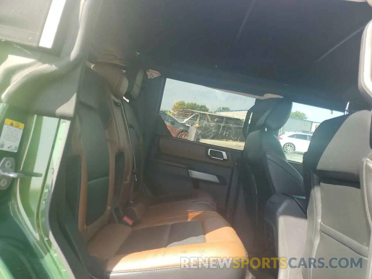 11 Photograph of a damaged car 1FMDE5BHXNLA88611 FORD BRONCO 2022