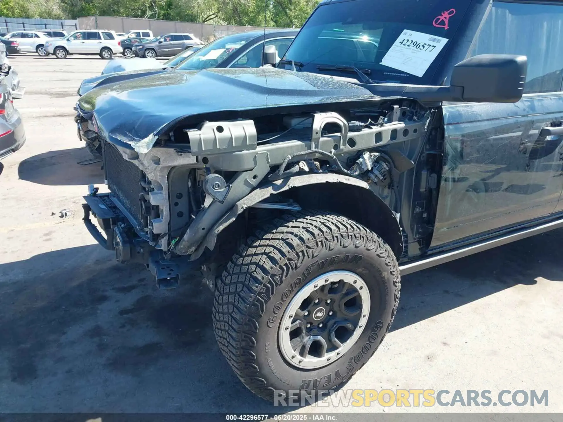 6 Photograph of a damaged car 1FMDE5BHXNLB01020 FORD BRONCO 2022