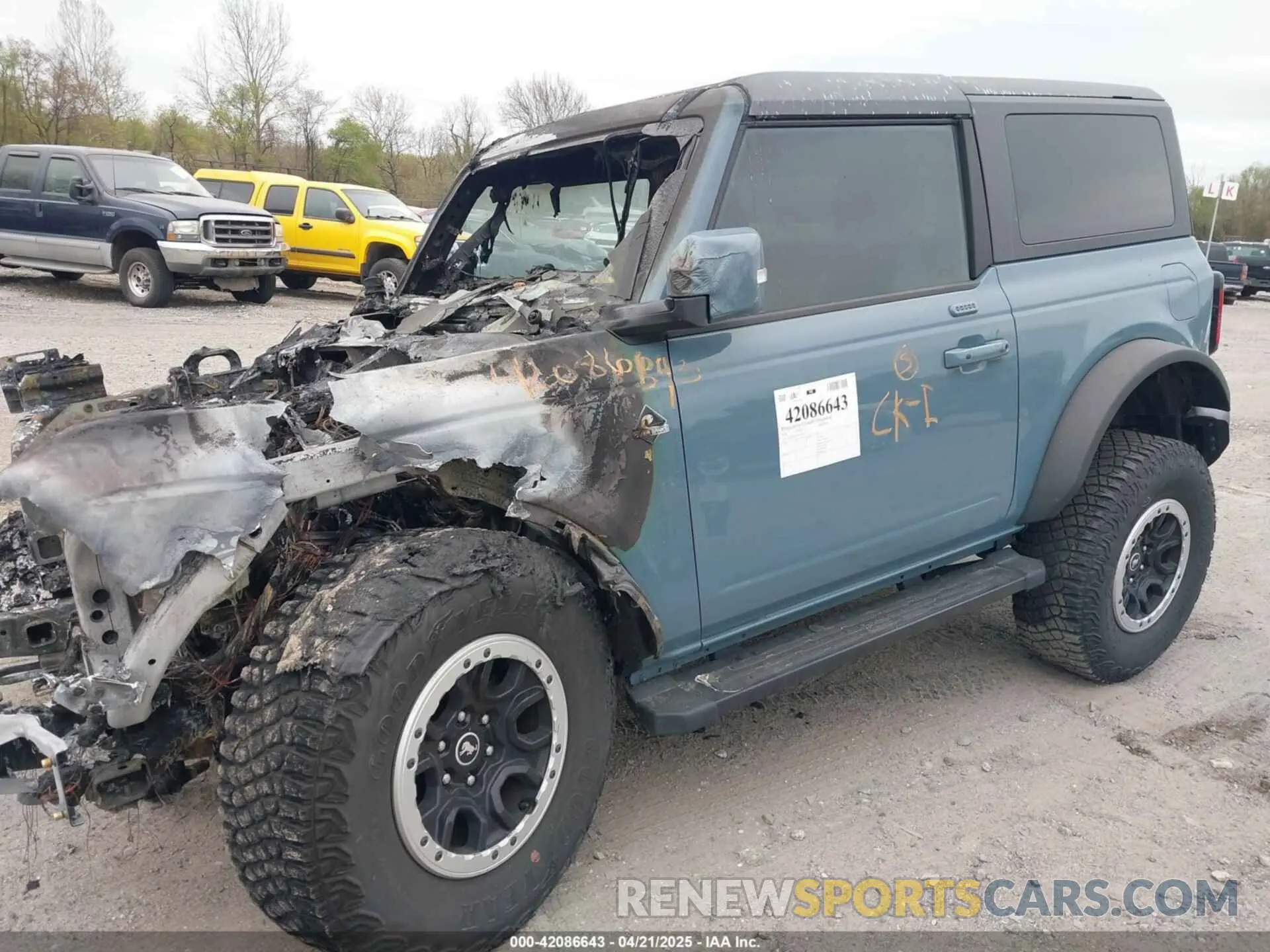 2 Photograph of a damaged car 1FMDE5CP4NLB66712 FORD BRONCO 2022