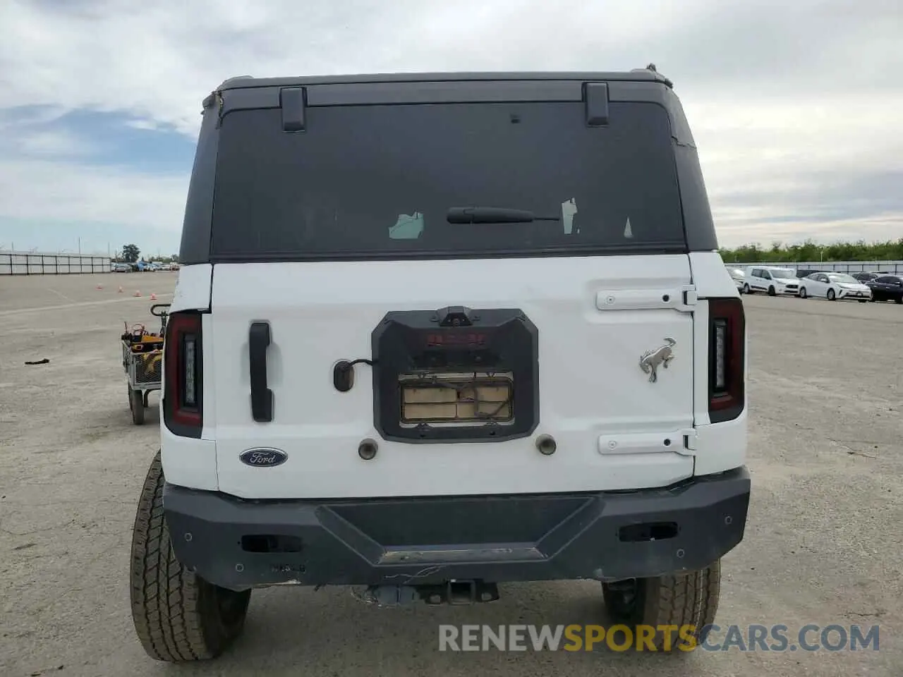 6 Photograph of a damaged car 1FMDE5CP9NLA76116 FORD BRONCO 2022