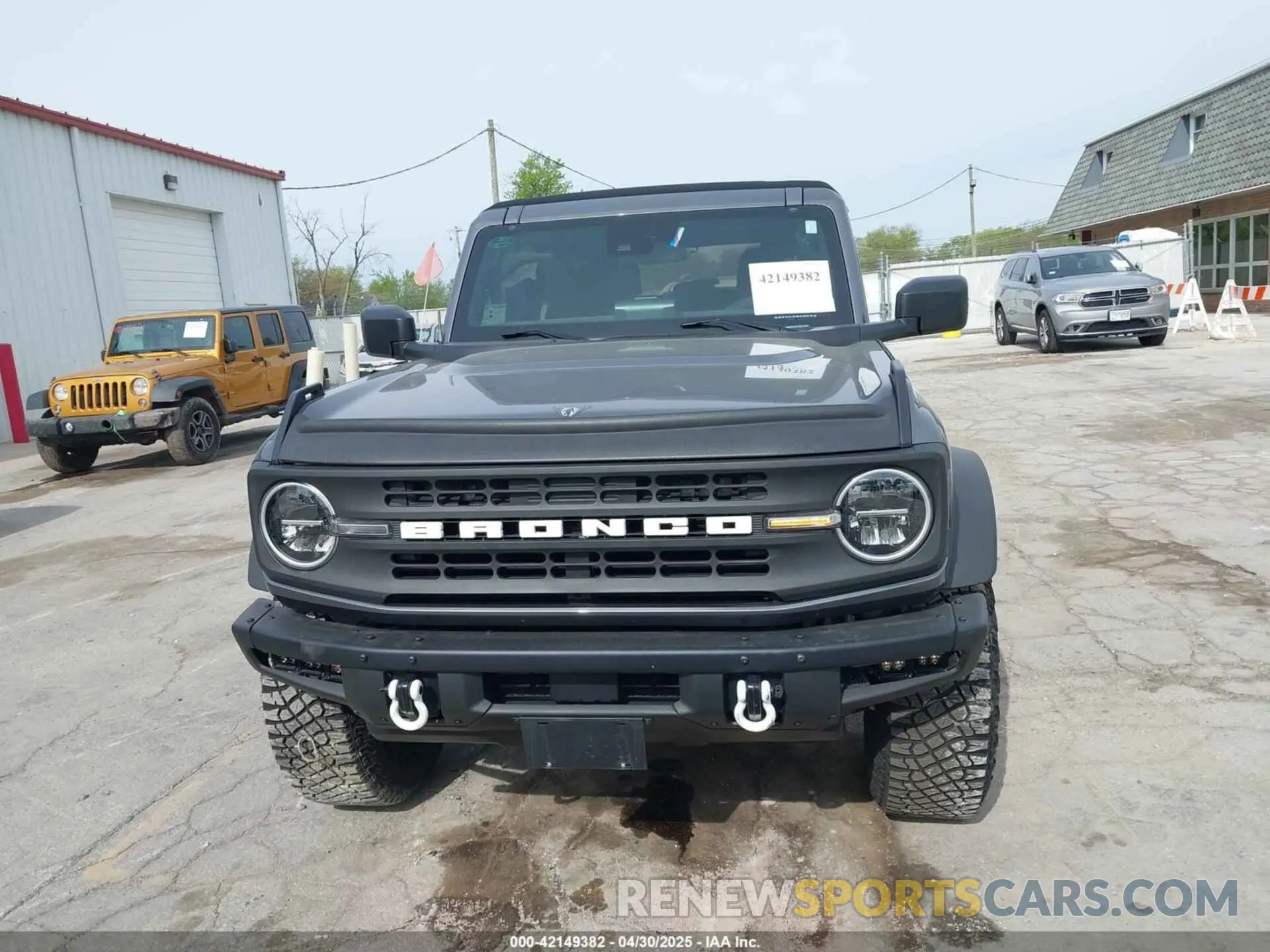13 Photograph of a damaged car 1FMDE5DH1NLA75694 FORD BRONCO 2022