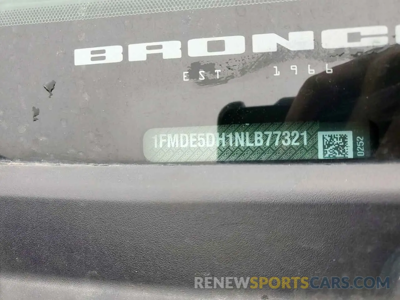 16 Photograph of a damaged car 1FMDE5DH1NLB77321 FORD BRONCO 2022