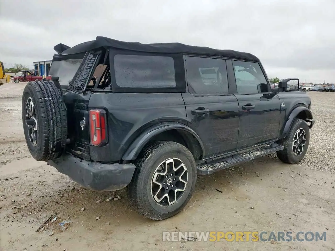 3 Photograph of a damaged car 1FMDE5DH1NLB77321 FORD BRONCO 2022