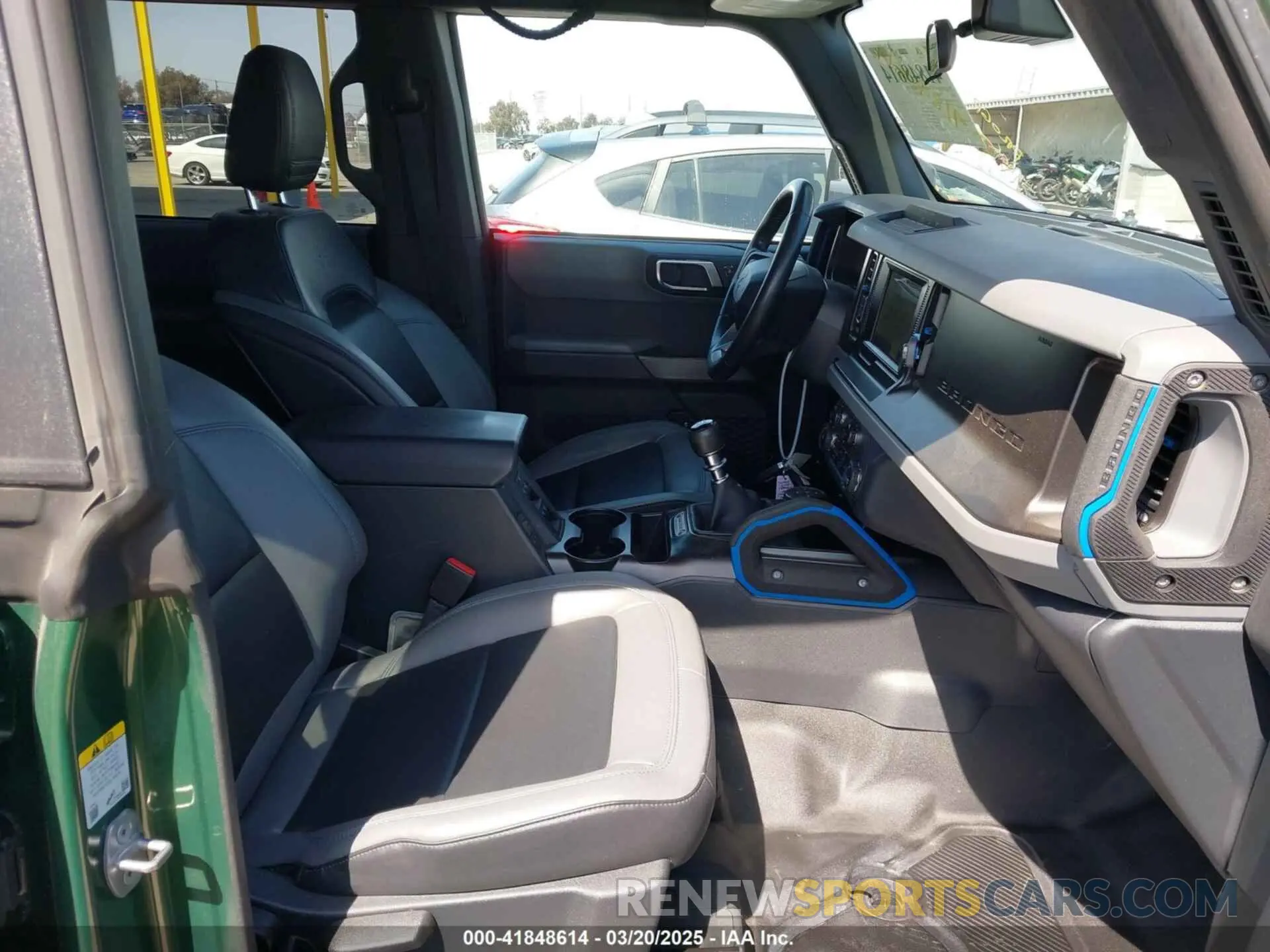 5 Photograph of a damaged car 1FMDE5DH2NLB04197 FORD BRONCO 2022