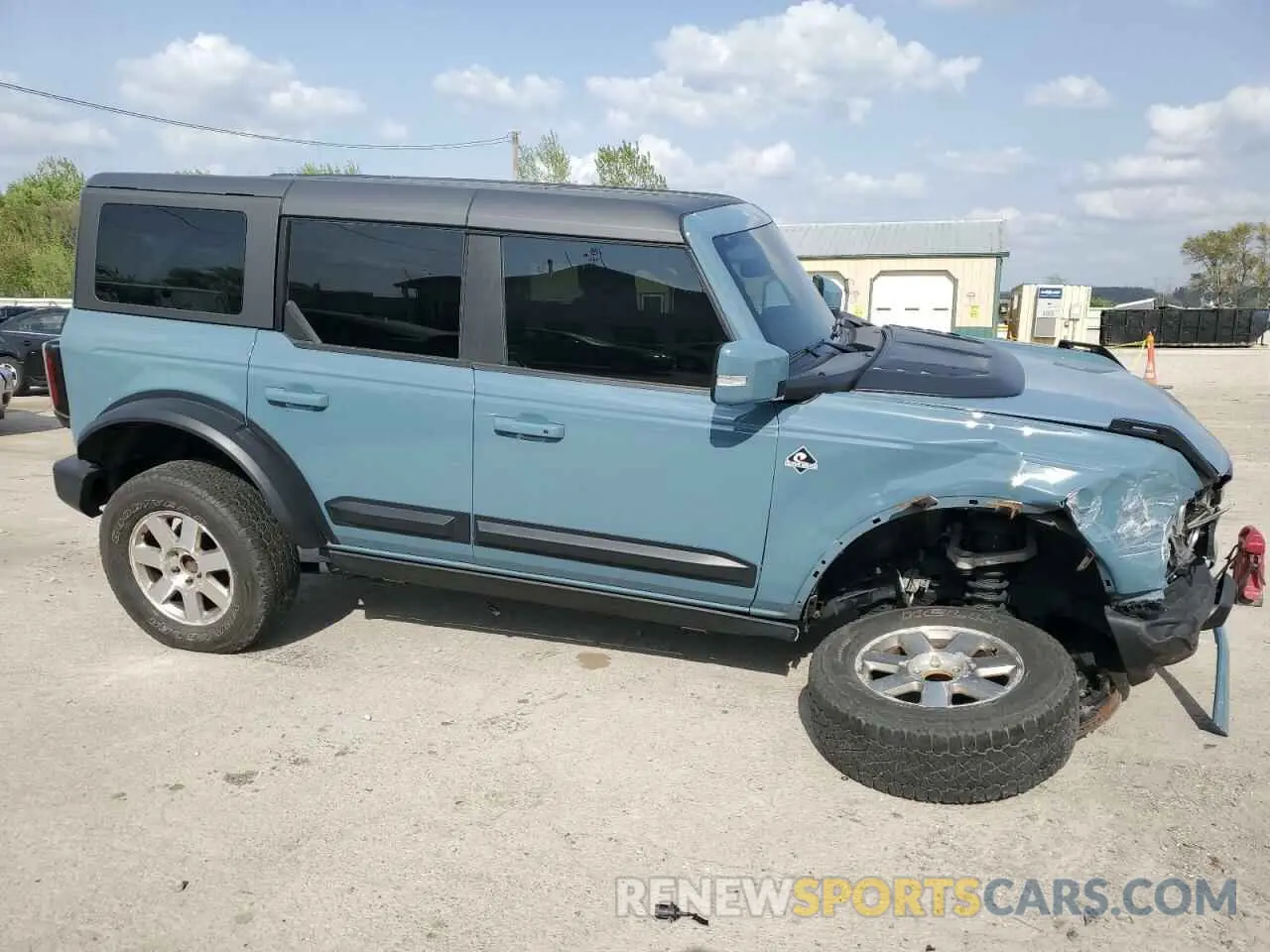 4 Photograph of a damaged car 1FMDE5DH3NLB05164 FORD BRONCO 2022
