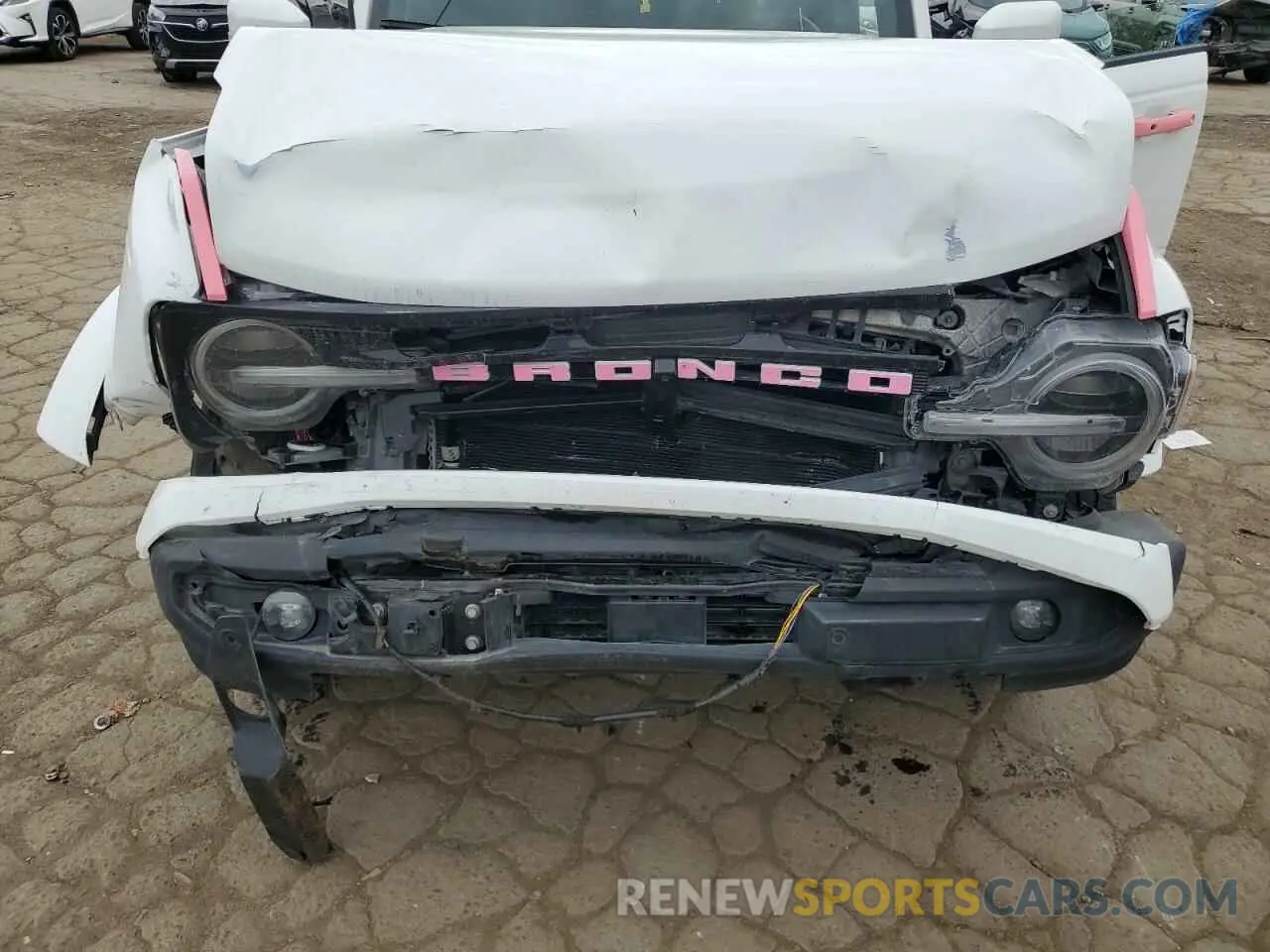 11 Photograph of a damaged car 1FMDE5DH5NLA94216 FORD BRONCO 2022