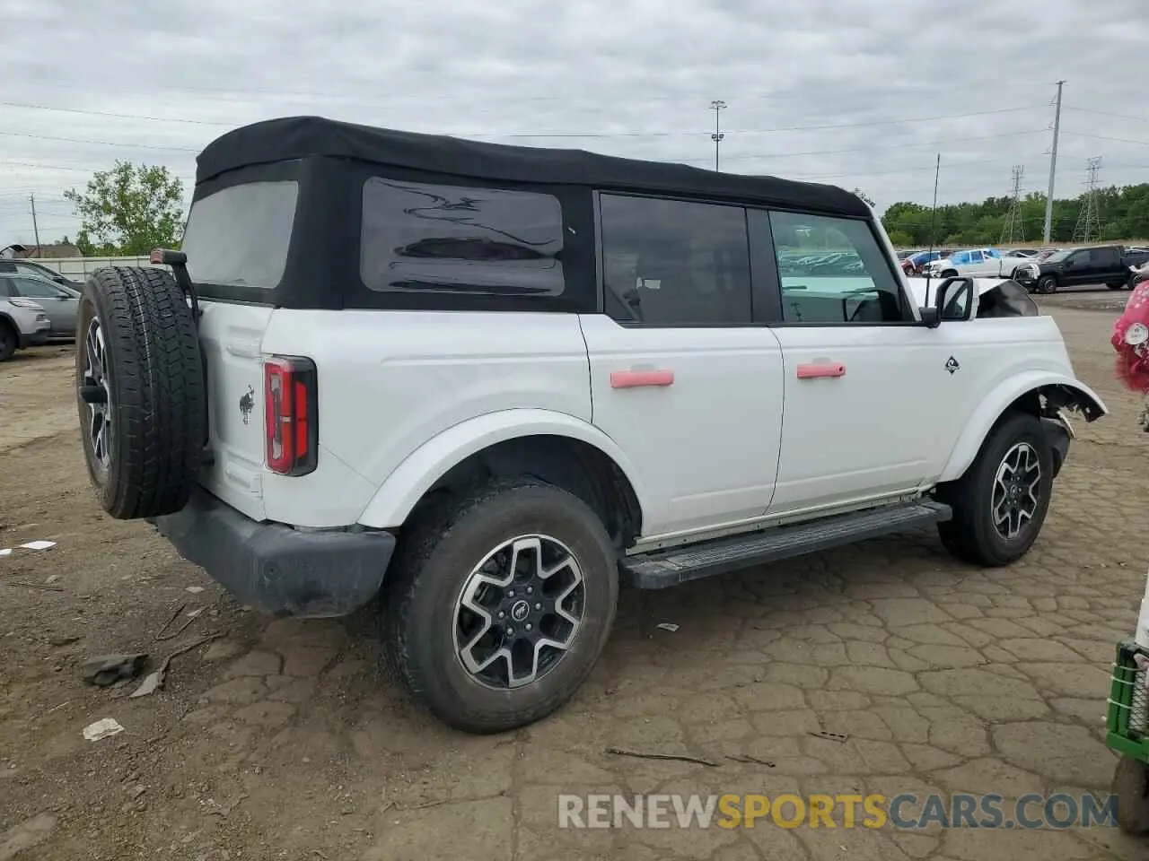3 Photograph of a damaged car 1FMDE5DH5NLA94216 FORD BRONCO 2022