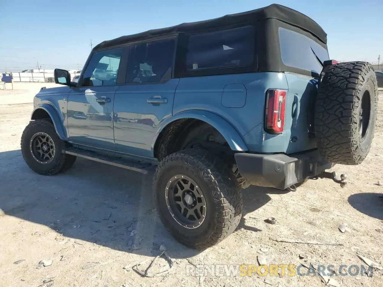 2 Photograph of a damaged car 1FMEE5BPXNLB48768 FORD BRONCO 2022