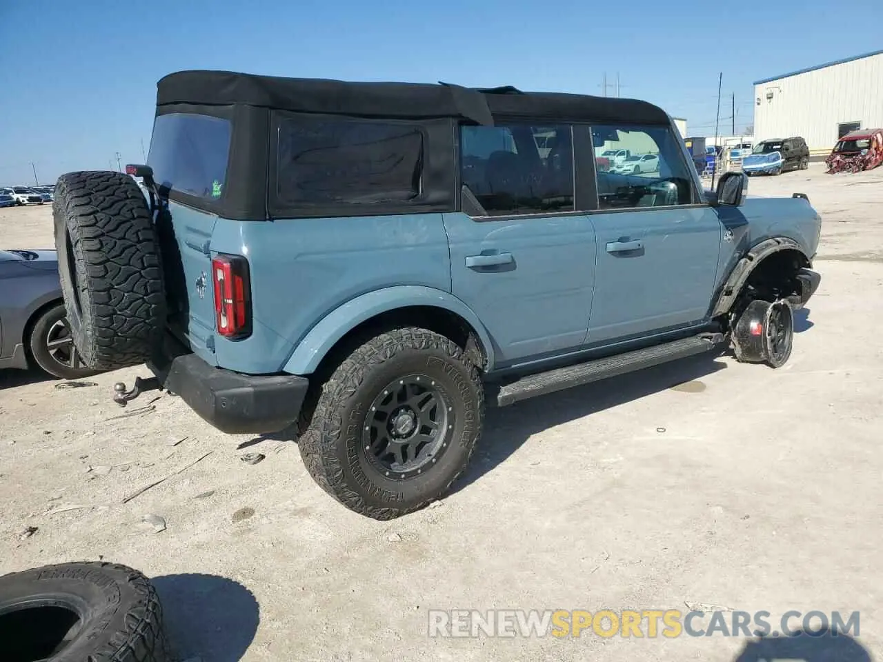 3 Photograph of a damaged car 1FMEE5BPXNLB48768 FORD BRONCO 2022