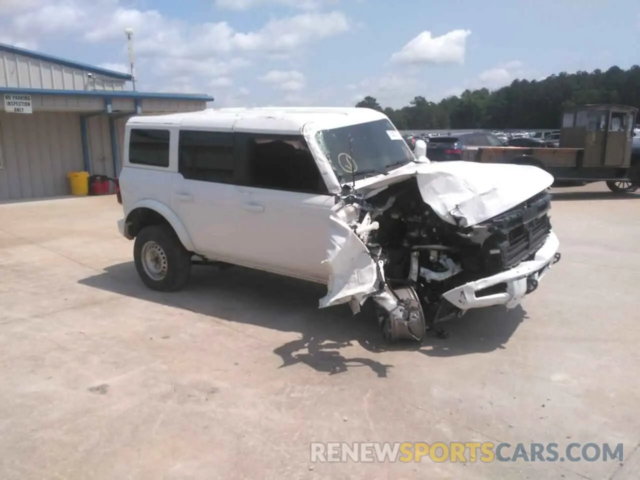 4 Photograph of a damaged car 1FMEE5BPXNLB59480 FORD BRONCO 2022