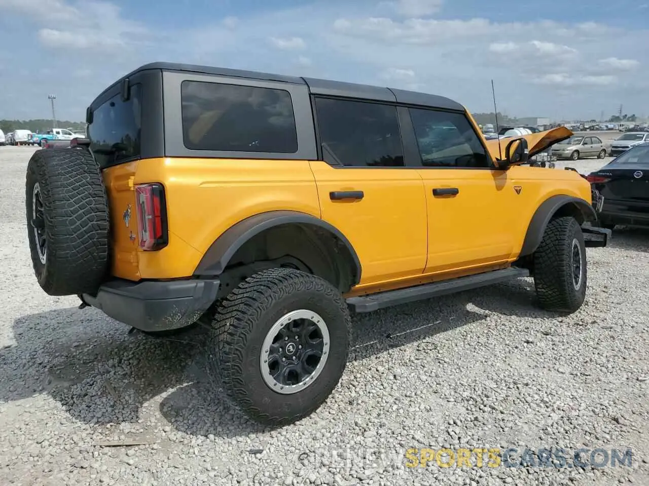 3 Photograph of a damaged car 1FMEE5DH2NLB68468 FORD BRONCO 2022