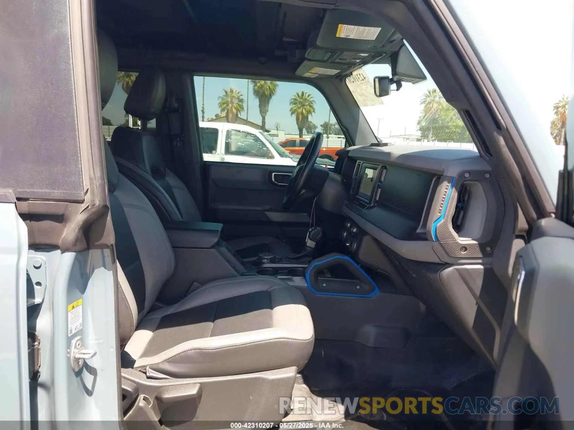 5 Photograph of a damaged car 1FMEE5DH2NLB88185 FORD BRONCO 2022