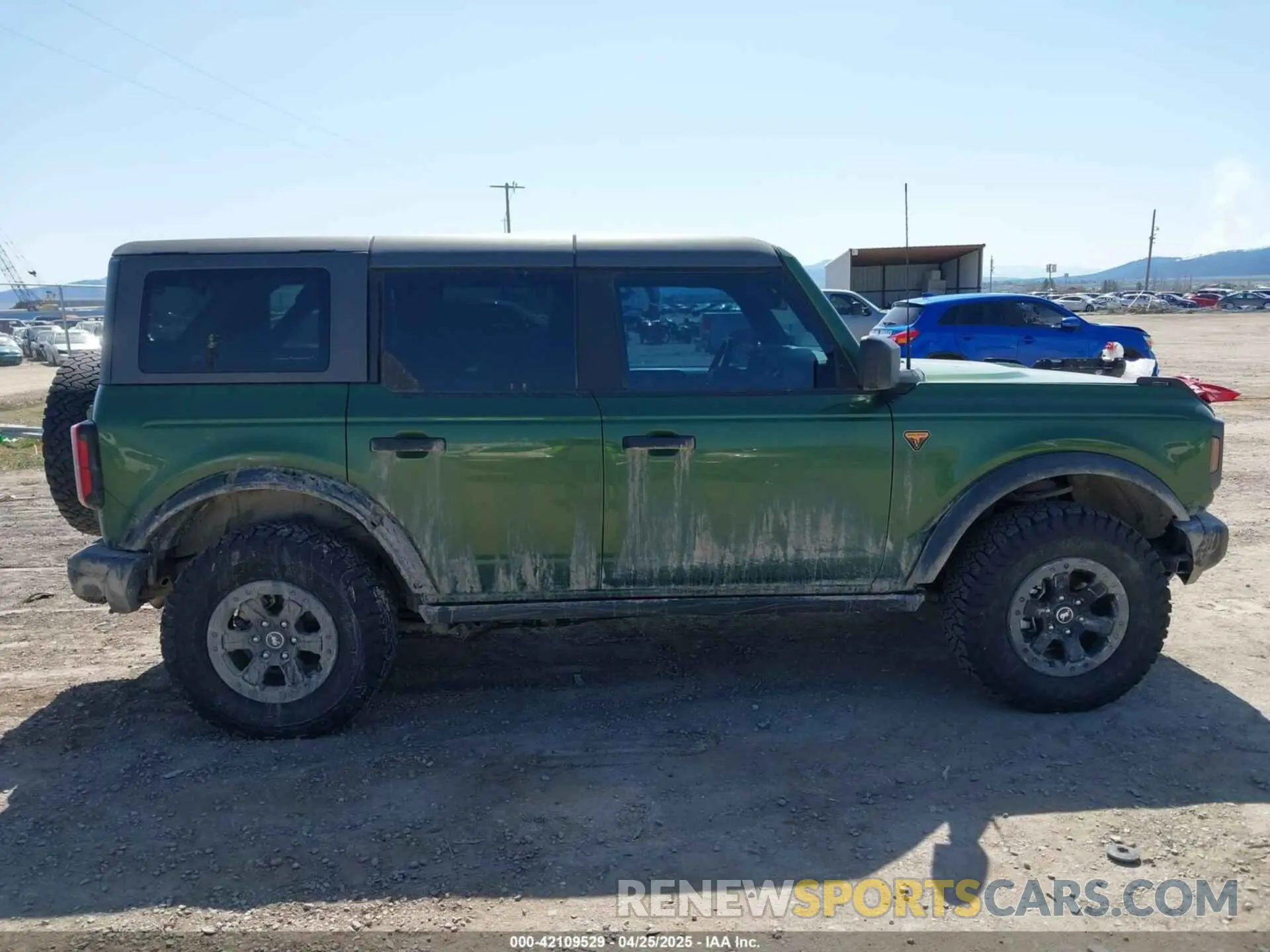 12 Photograph of a damaged car 1FMEE5DH4NLB47699 FORD BRONCO 2022