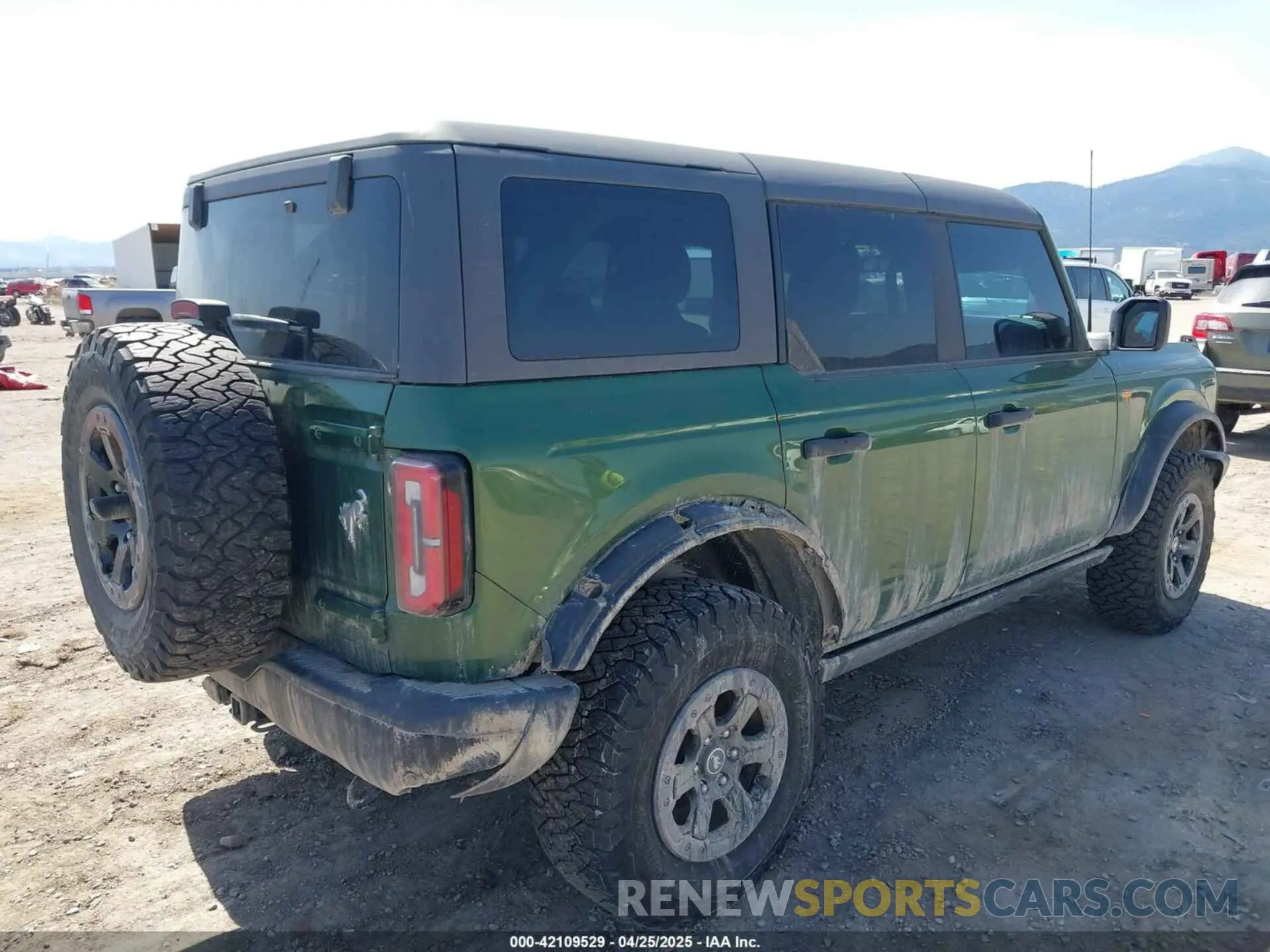 6 Photograph of a damaged car 1FMEE5DH4NLB47699 FORD BRONCO 2022